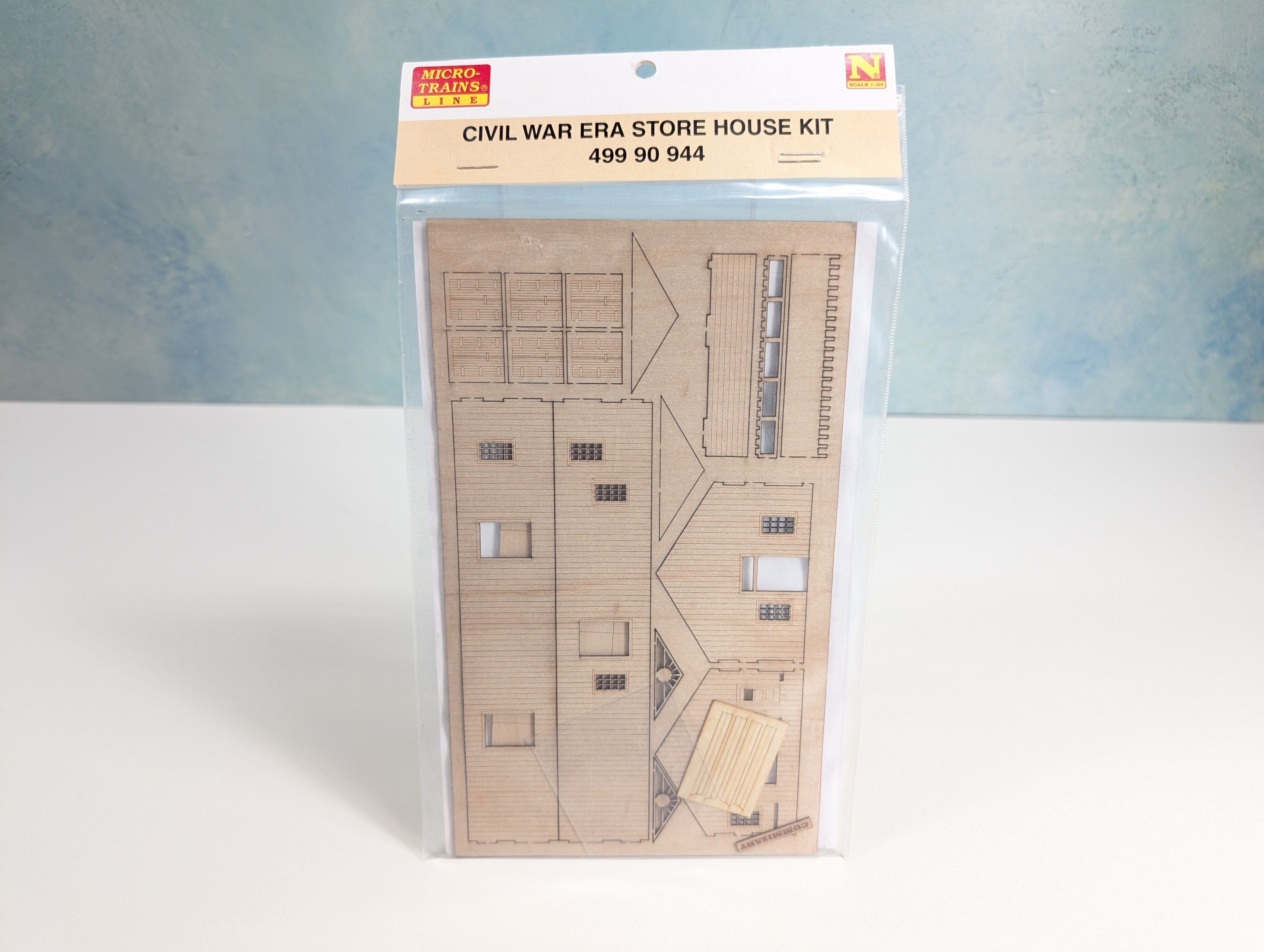 Micro-Trains 499 90 944 N Scale Civil War Era Store House Laser-Cut KIT