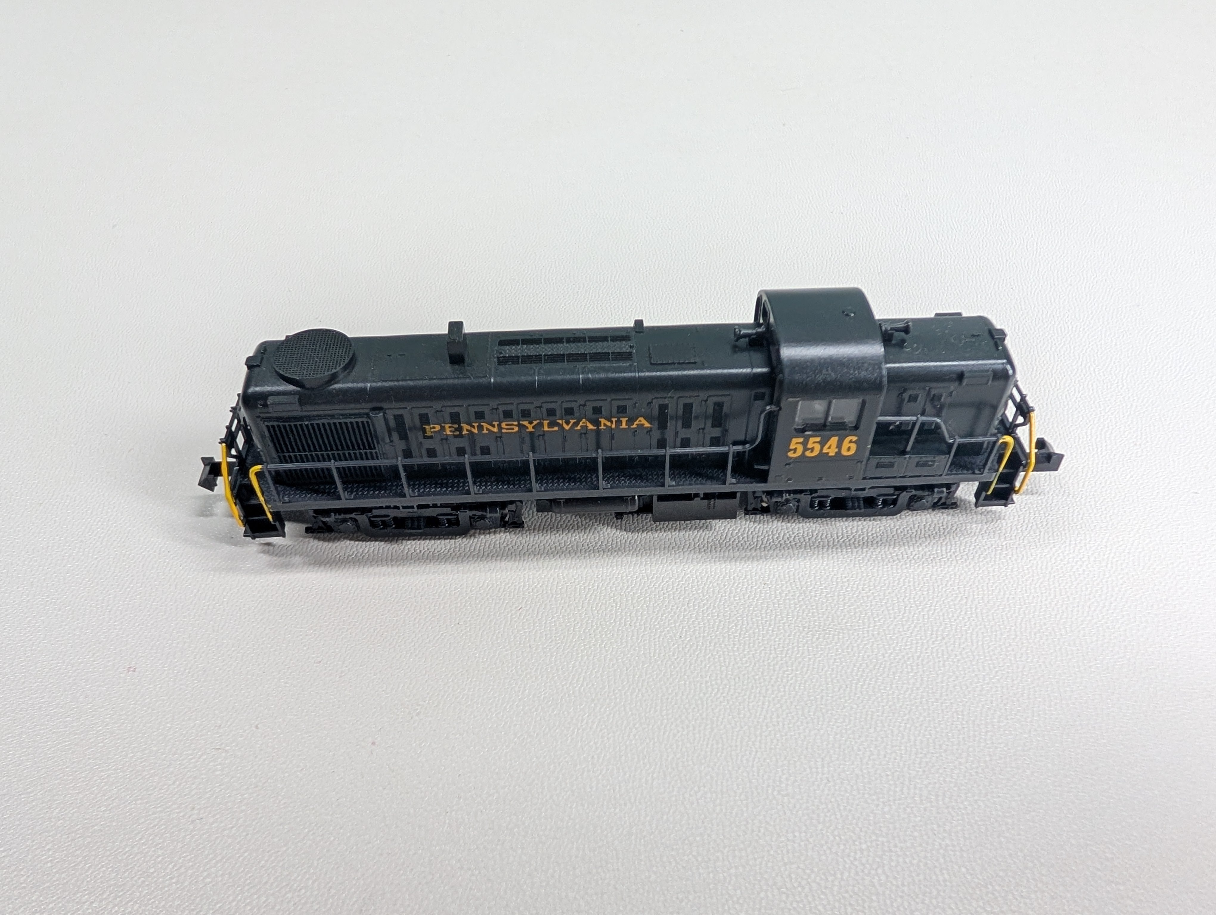 USED Atlas 4201 N Scale RS-3 Diesel Locomotive Pennsylvania PRR #5546 Runs Great! DC