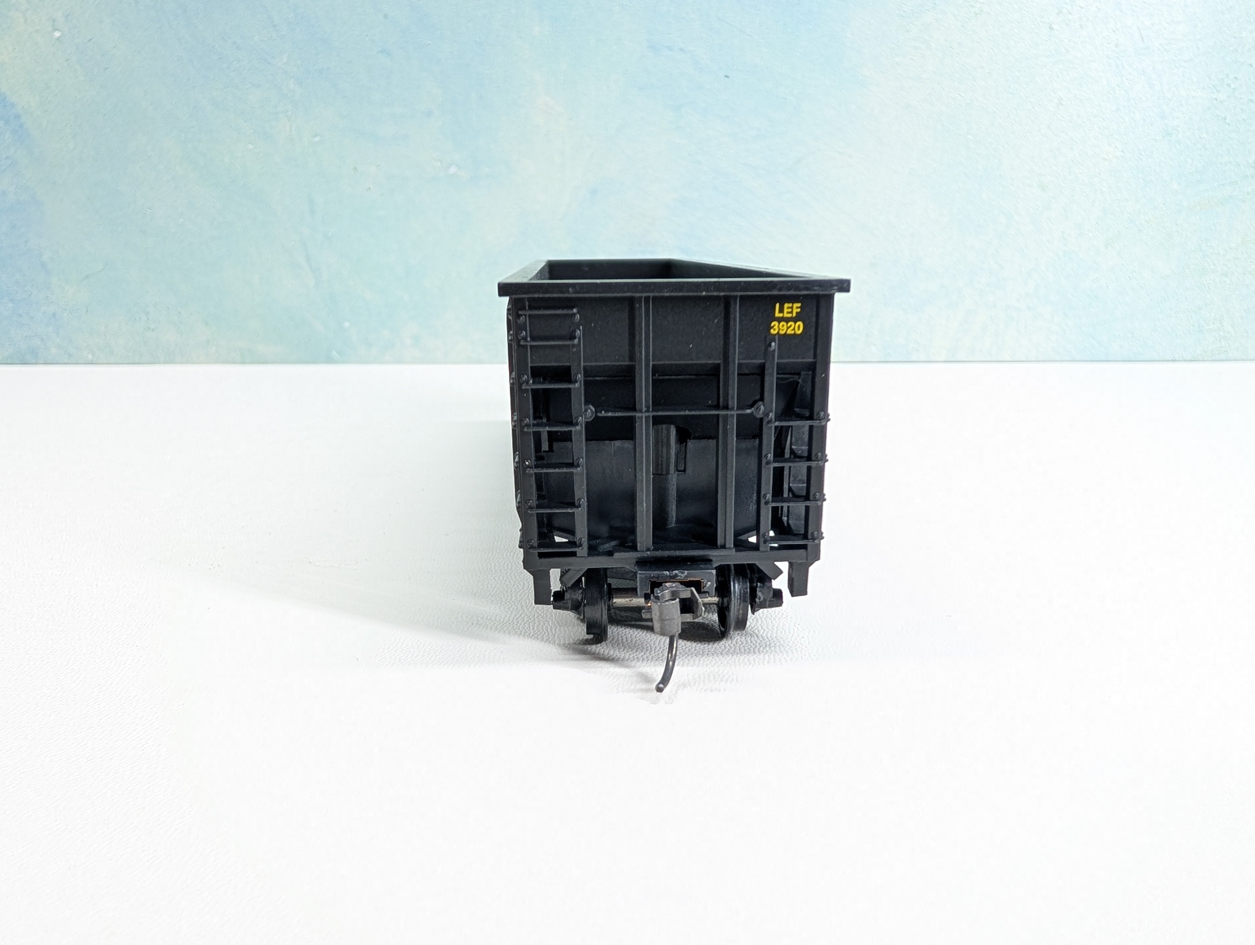 USED MCKEAN HO Scale 100 Ton 12-Panel Coal Hopper Lake Erie Franklin & Clarion LEF&C #3920