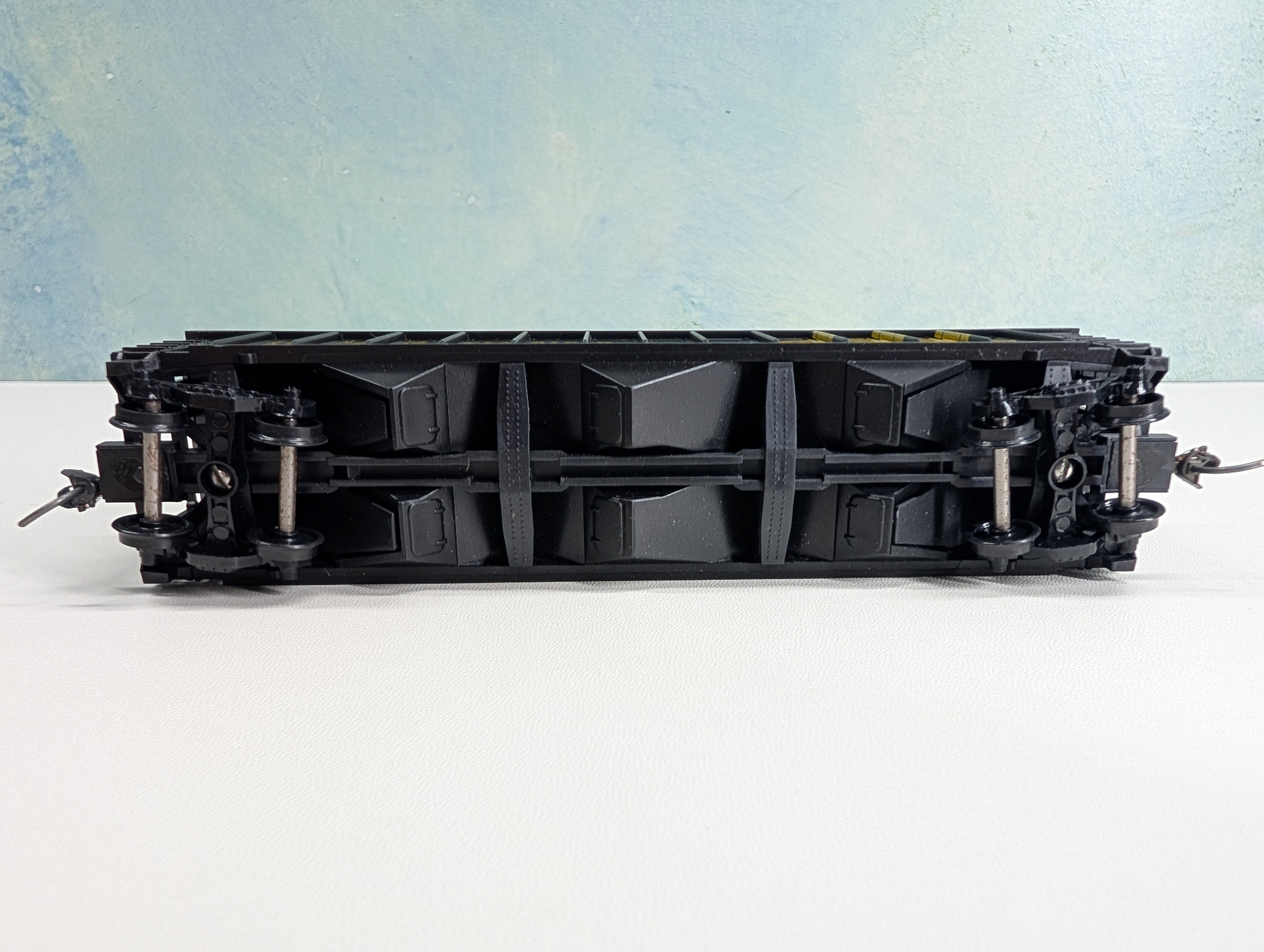 USED MCKEAN HO Scale 100 Ton 12-Panel Coal Hopper Lake Erie Franklin & Clarion LEF&C #3931