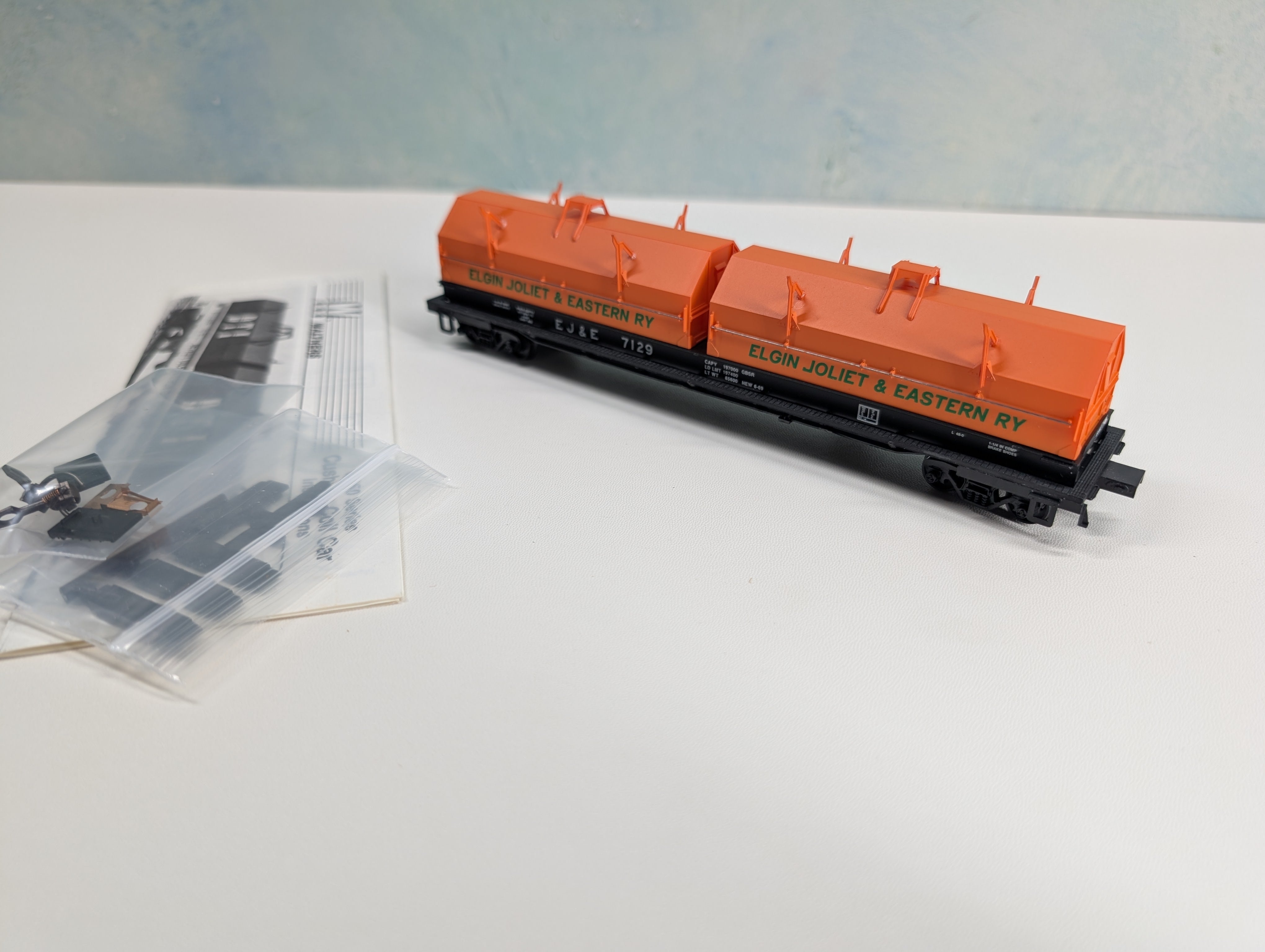 USED Walthers 932-3858 HO Scale Cushion Coil Car Elgin Joliet & Eastern EJ&E #7129