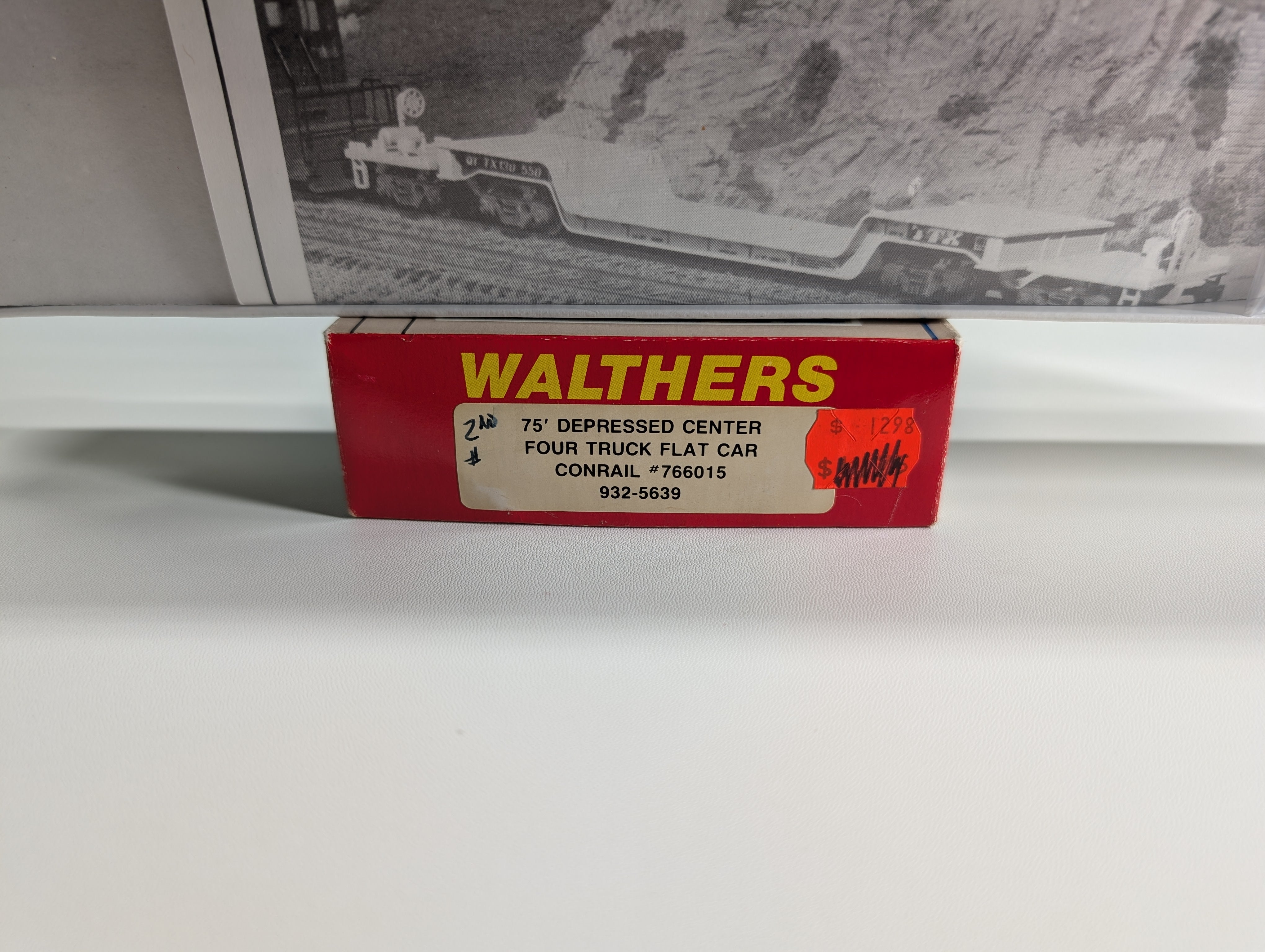 USED Walthers 932-5639 HO Scale 75' Depressed Center Four Truck Flat Car Conrail #766015 Sealed KIT