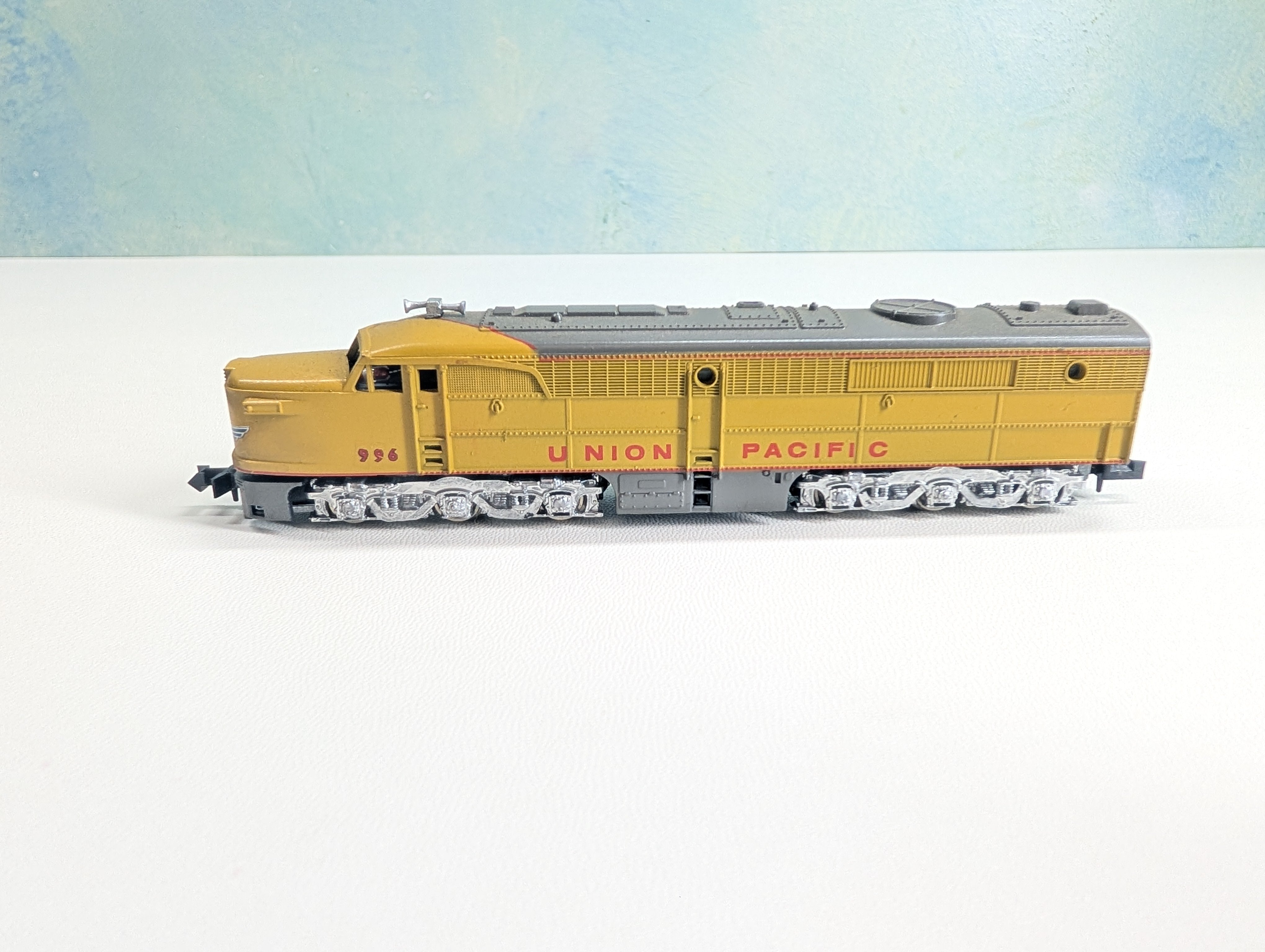 USED Con-Cor N Scale PA-1 Diesel Locomotive Union Pacific UP #996 Tested! DC