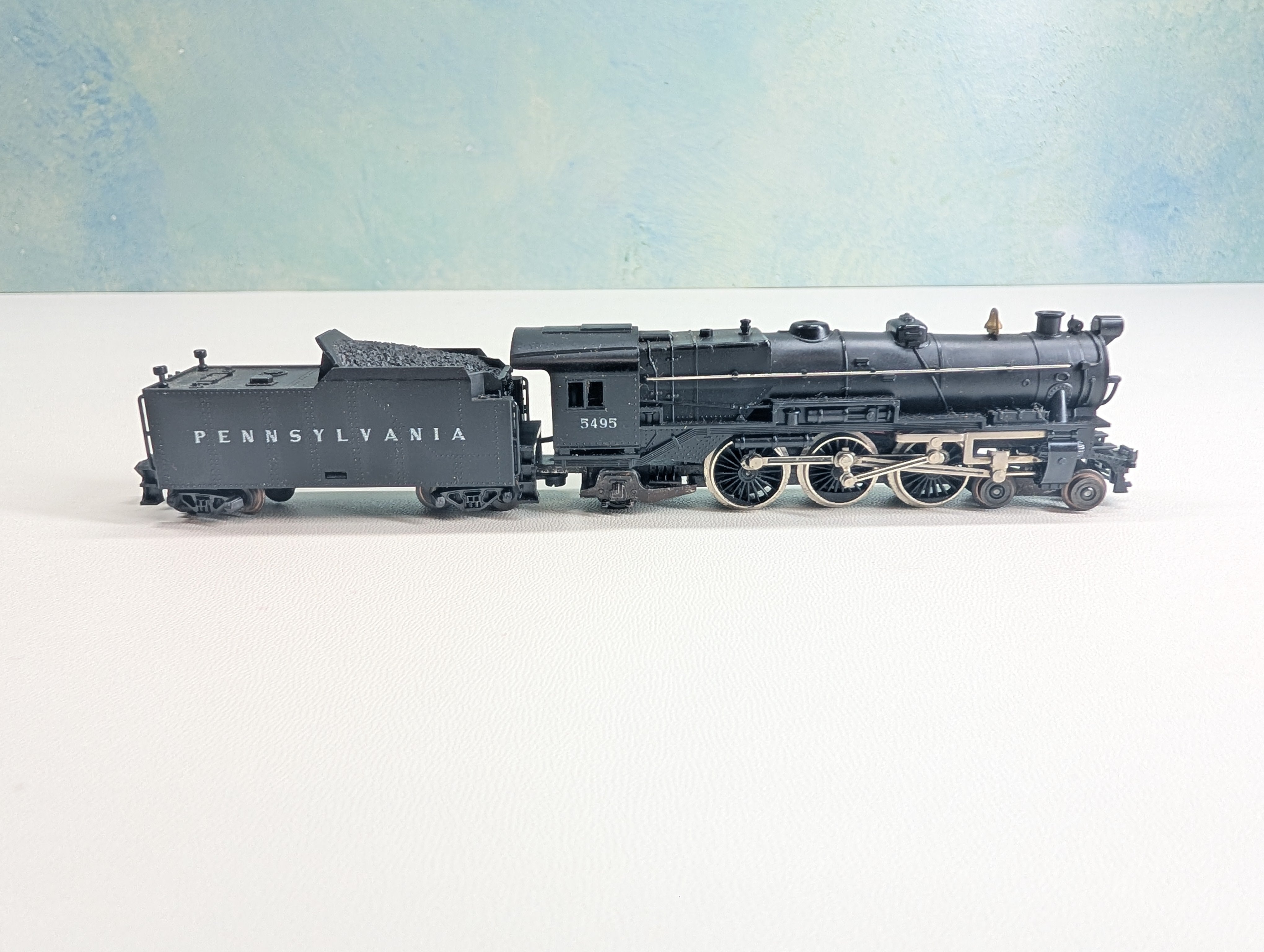 USED Trix N Scale 4-6-2 Steam Engine w/ Tender Pennsylvania #5495 Parts/Repairs