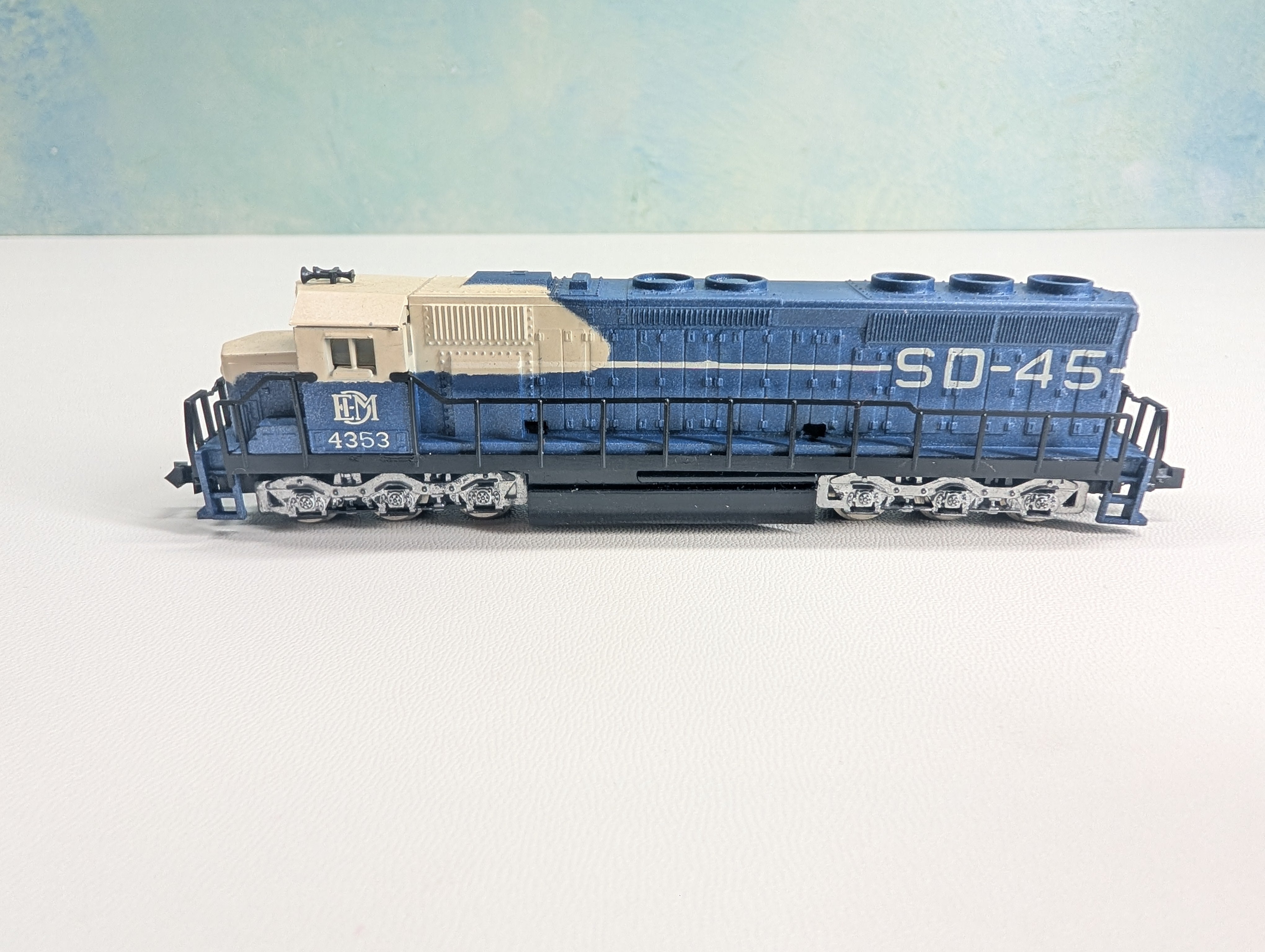 USED Life-Like 7771 N Scale SD-45 Diesel Locomotive GM Demonstrator #4353