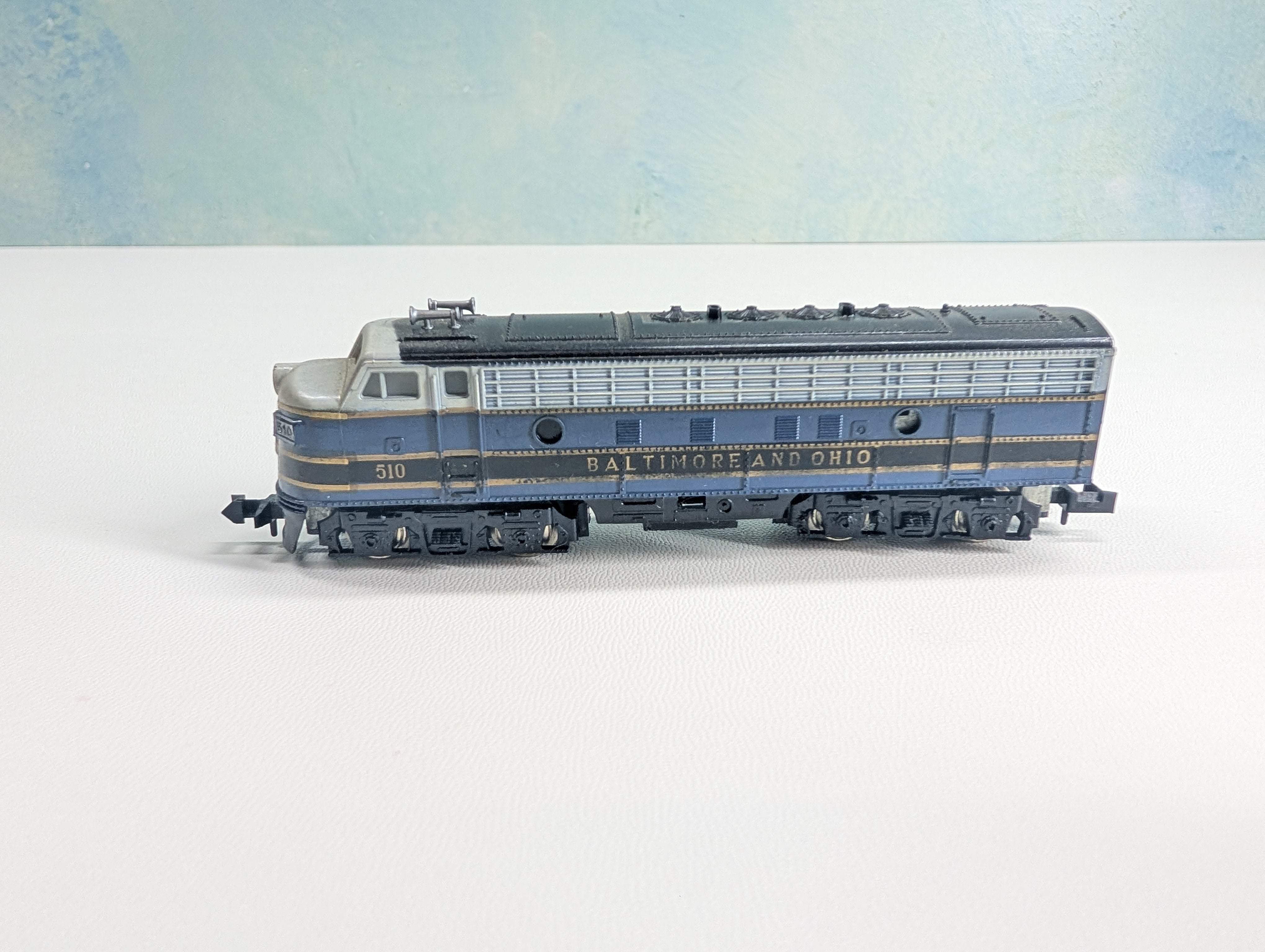 USED Postage Stamp Trains Aurora 4861 N Scale Diesel Locomotive Baltimore and Ohio B&O #510 Parts/Repairs