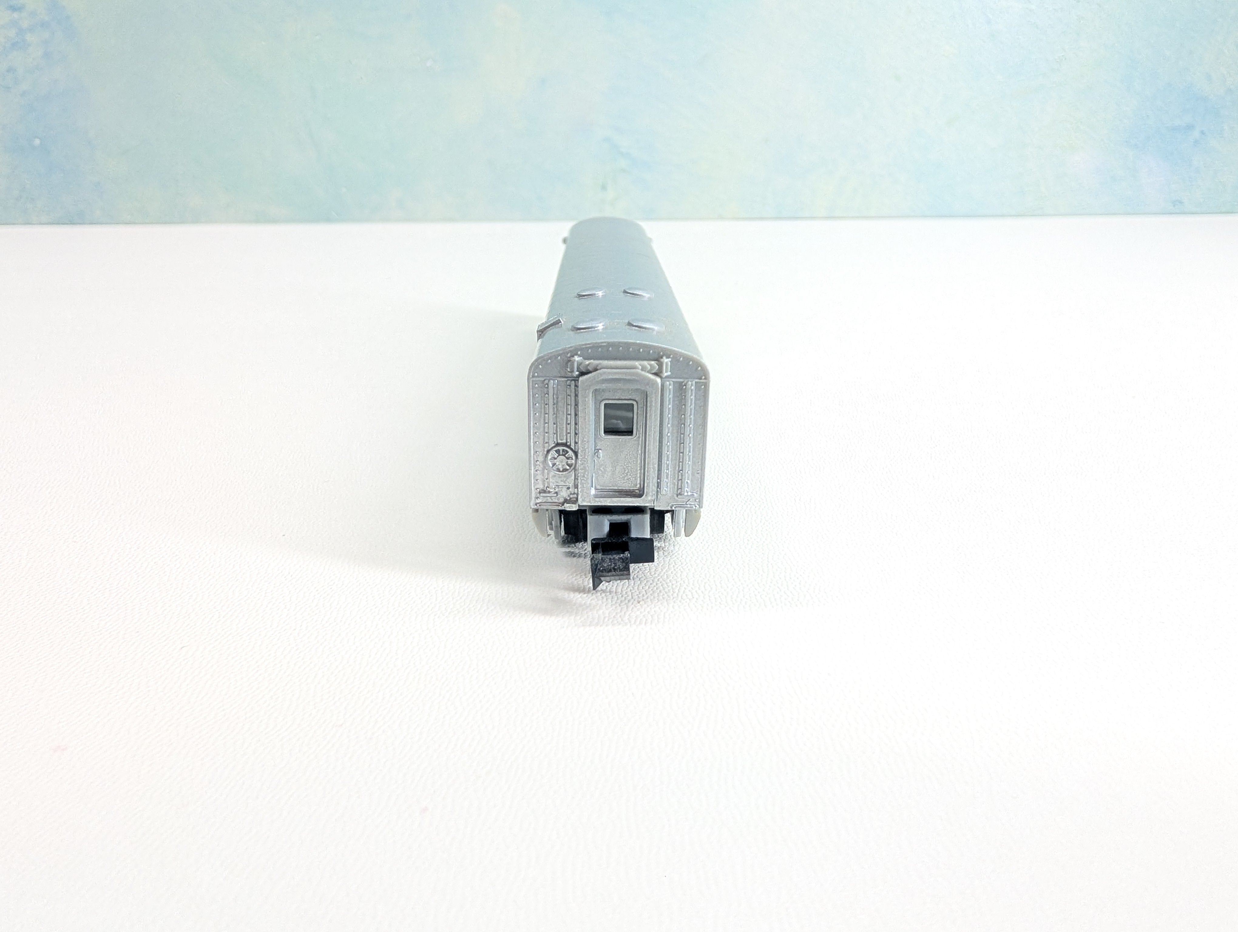 USED Trix N Scale OBS Passenger Car Penn Central #4893