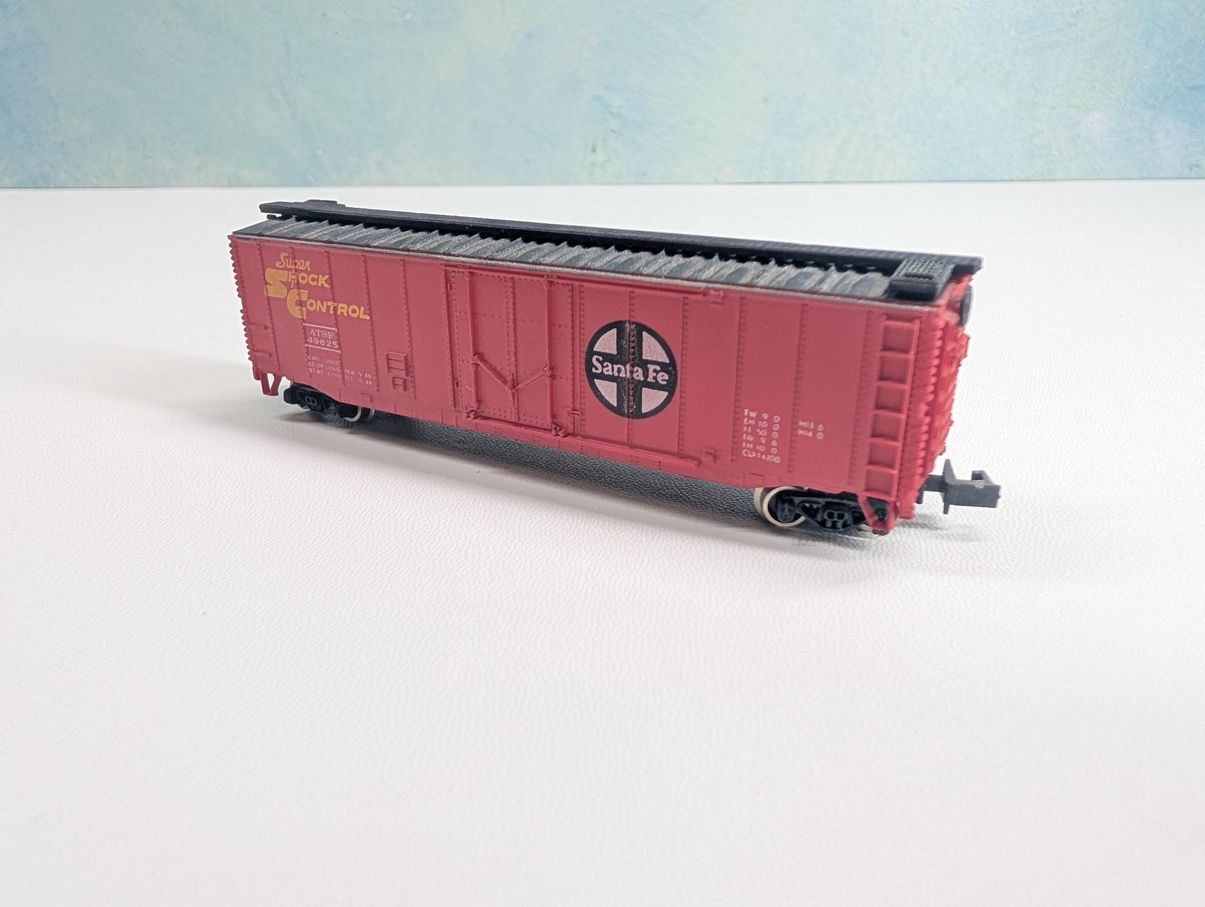 USED Bachmann N Scale Box Car Santa Fe ATSF #49625