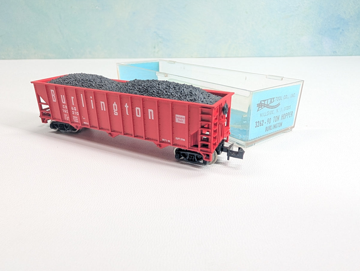 USED Atlas N Scale 3 Bay Coal Hopper Burlington CB&Q #163210