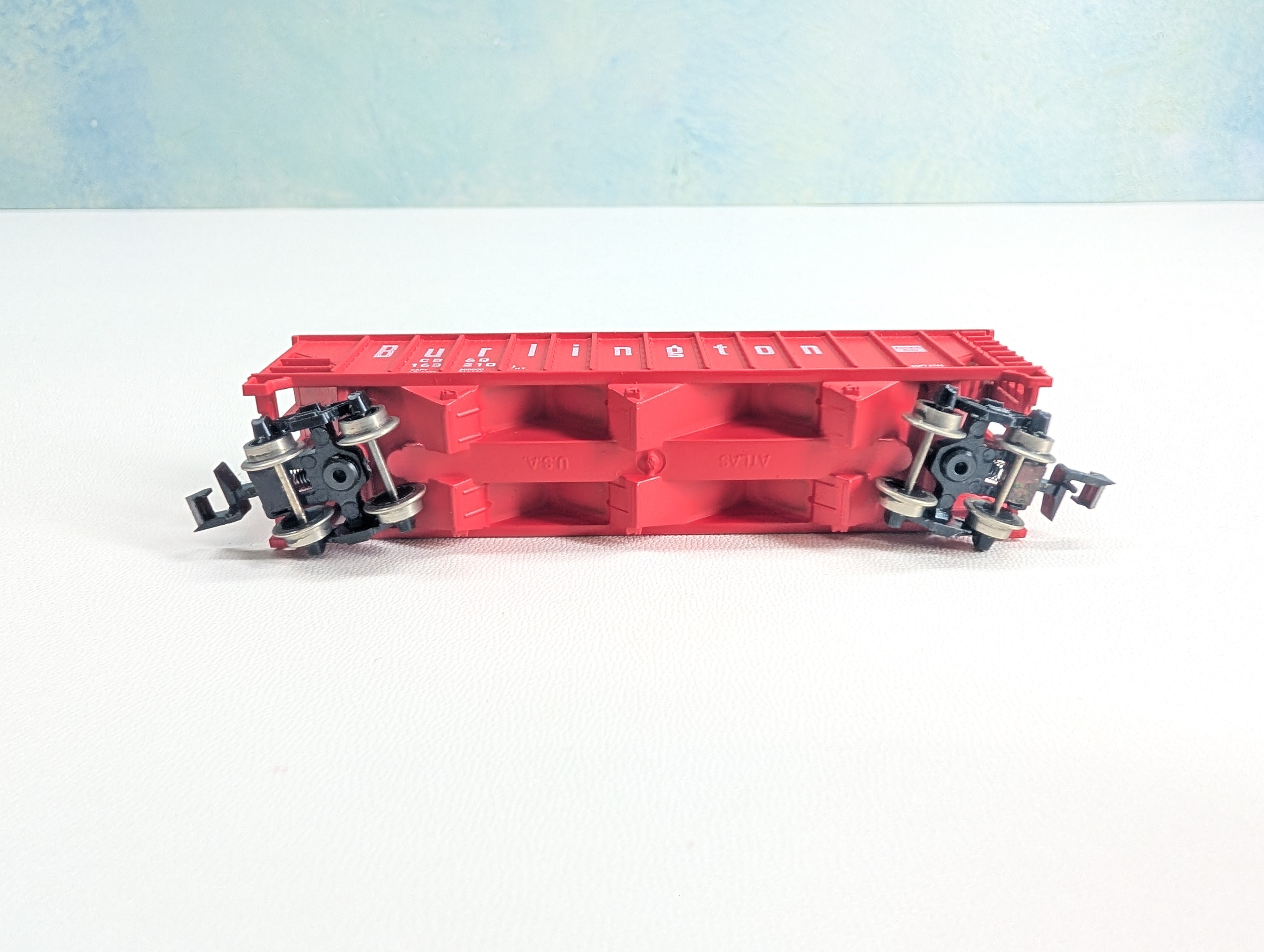 USED Atlas N Scale 3 Bay Coal Hopper Burlington CB&Q #163210
