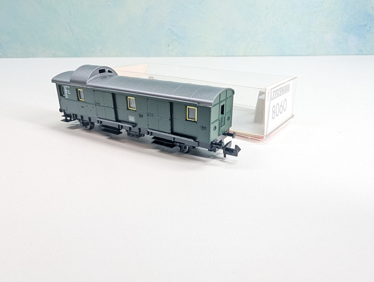 USED Fleischmann 8060 N Scale Luggage Baggage Car DB