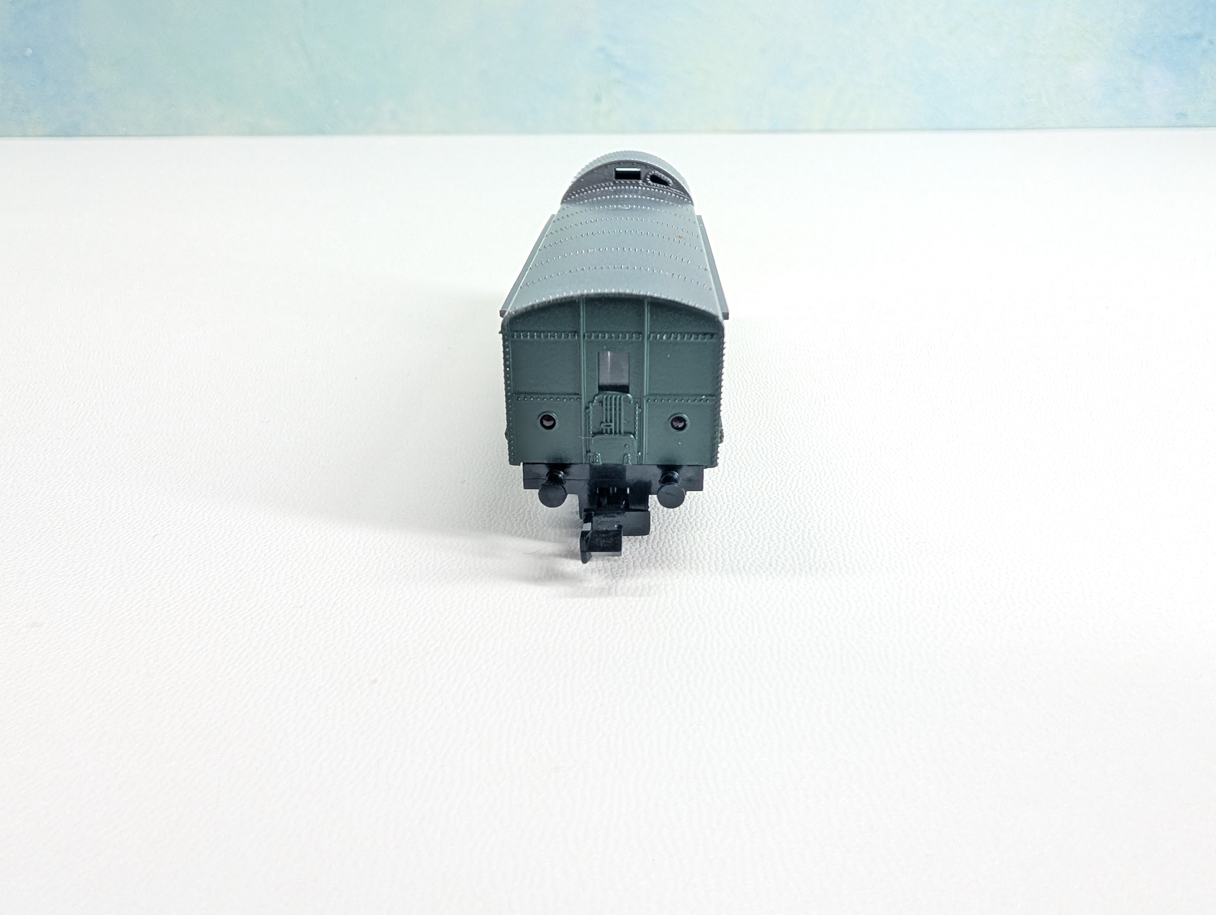USED Fleischmann 8060 N Scale Luggage Baggage Car DB