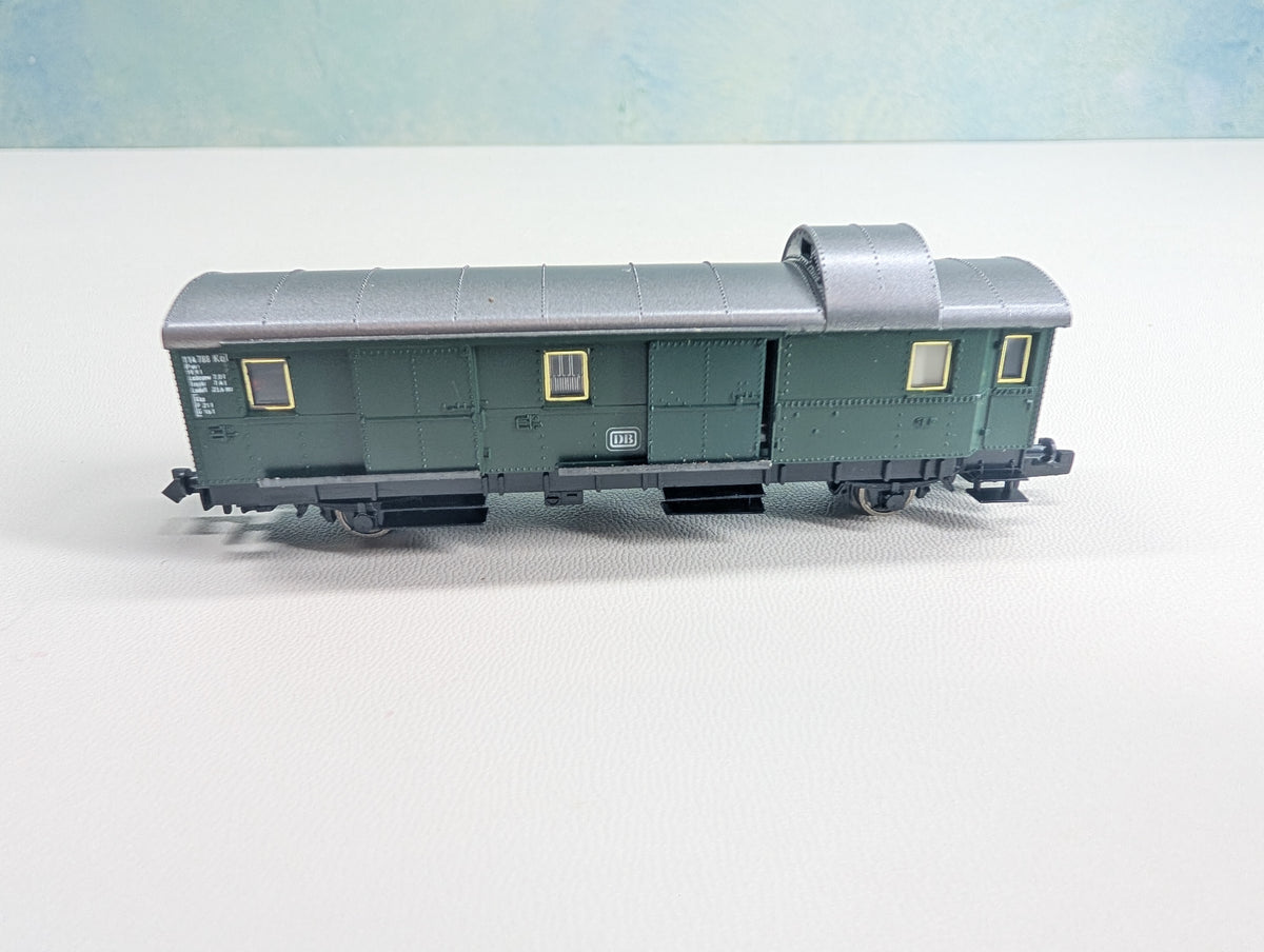 USED Fleischmann 8060 N Scale Luggage Baggage Car DB