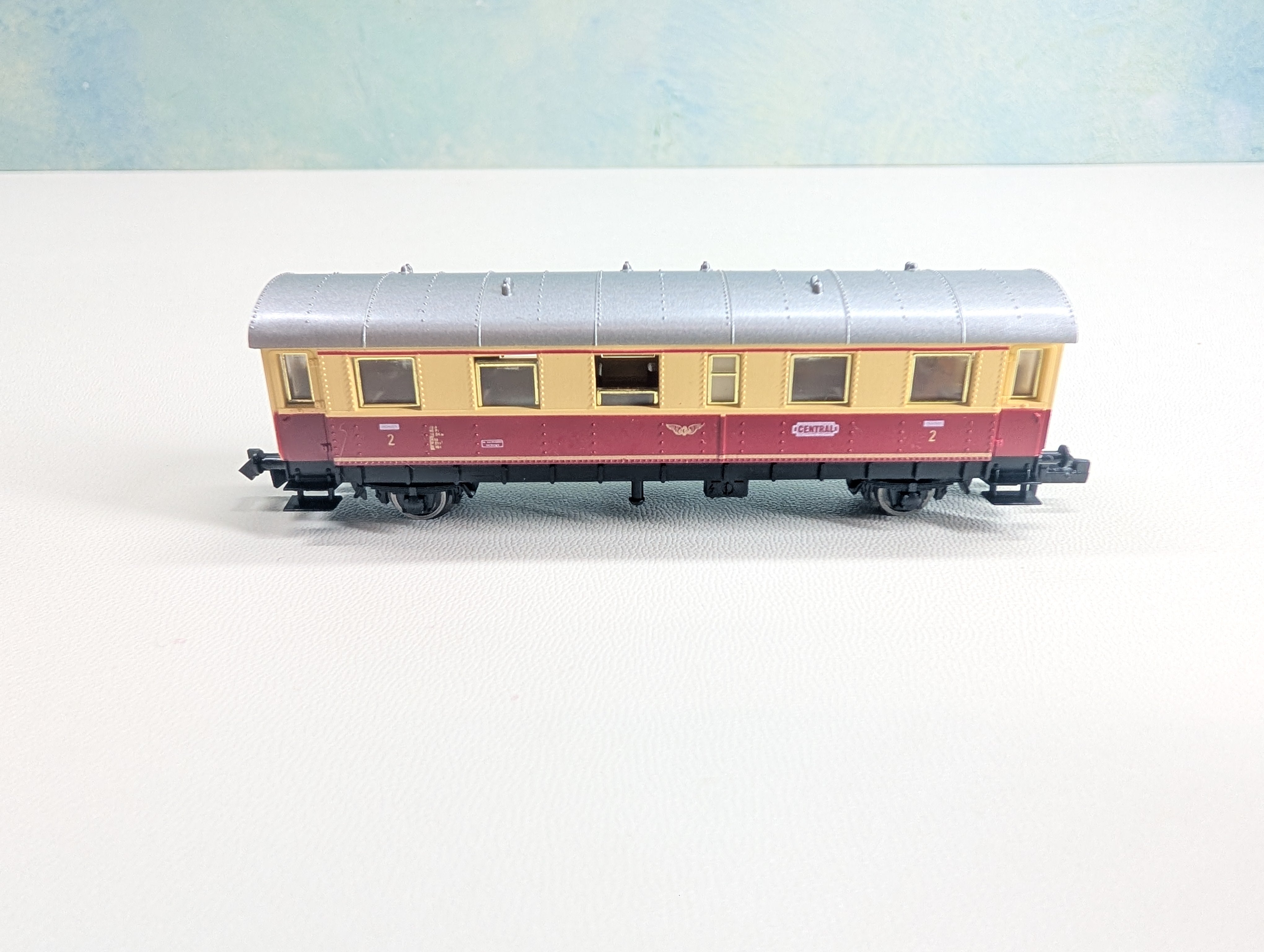 USED Fleischmann 8064 N Scale Coach Car Central