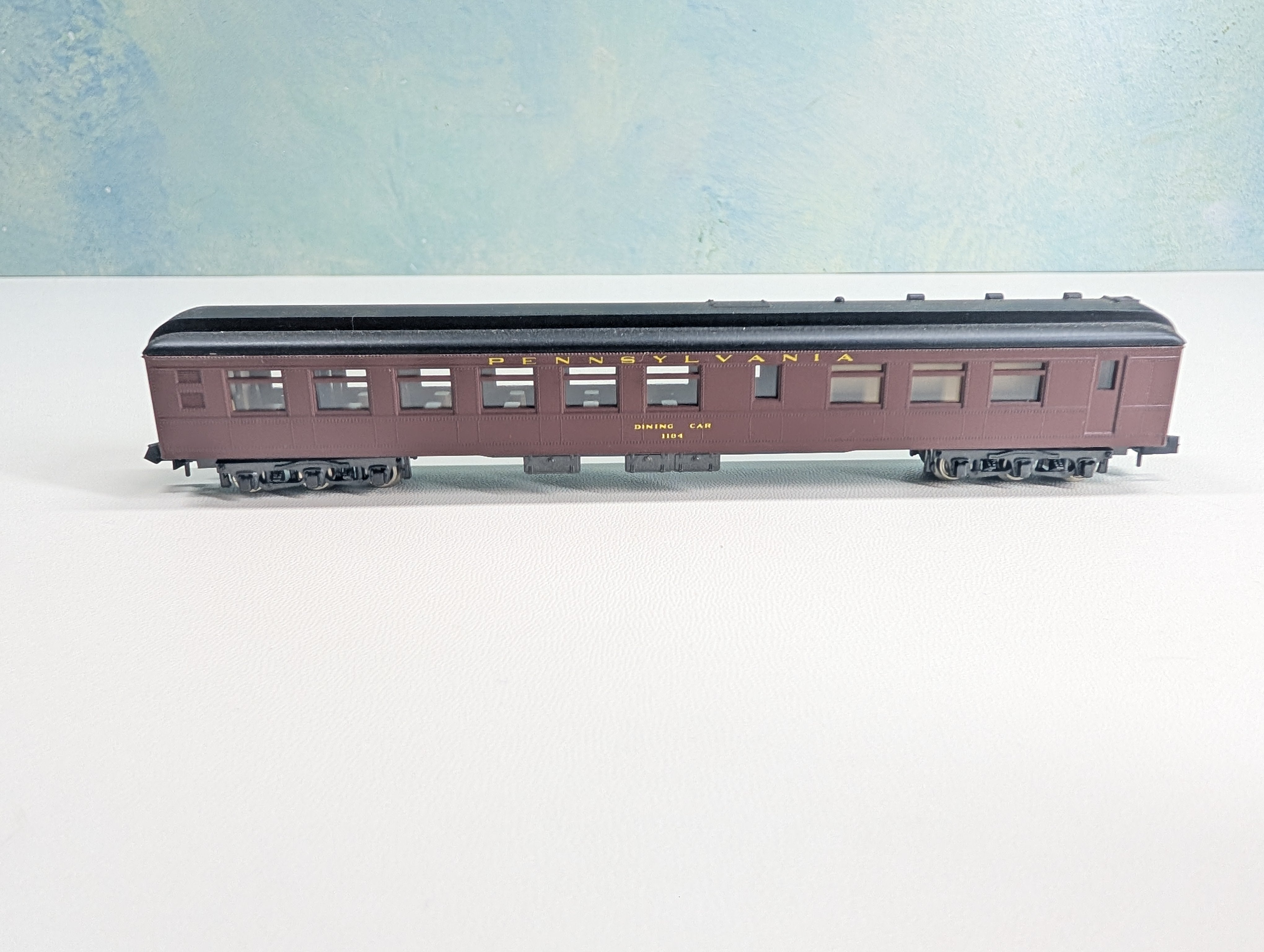 USED Atlas N Scale Dining Passenger Car Pennsylvania #1184