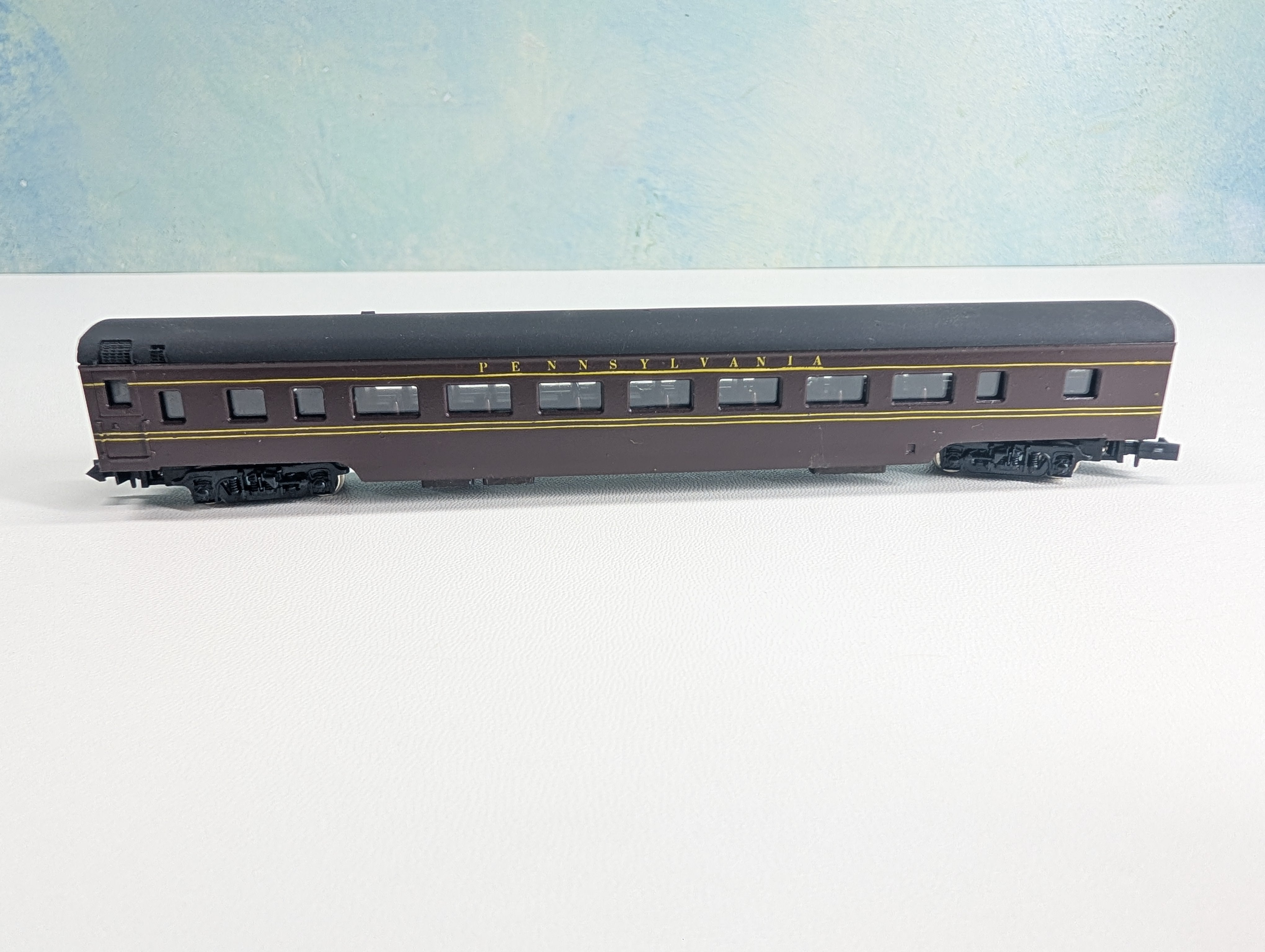 USED Con-Cor 4001 A N Scale Smoothside Coach Passenger Car Pennsylvania
