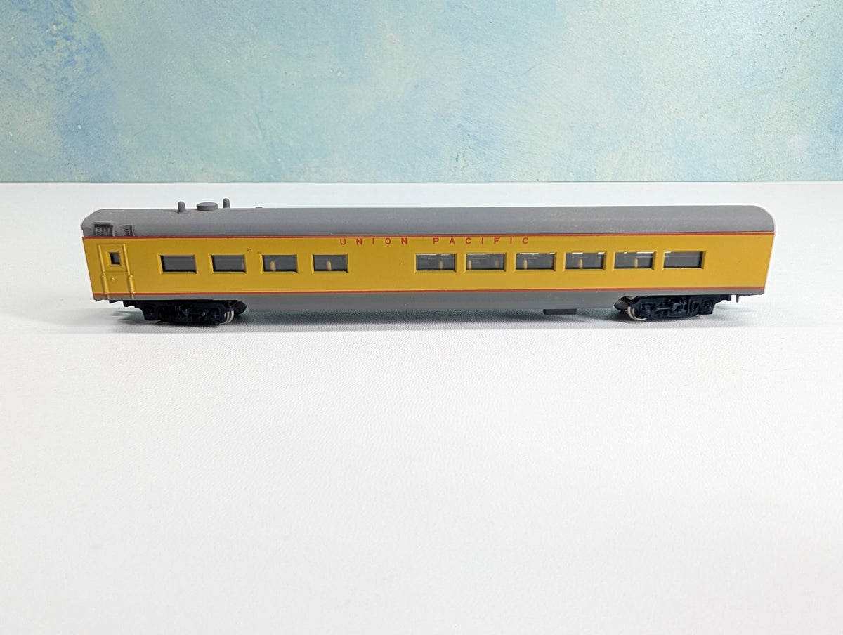 USED Con-Cor N Scale Diner Passenger Car Union Pacific