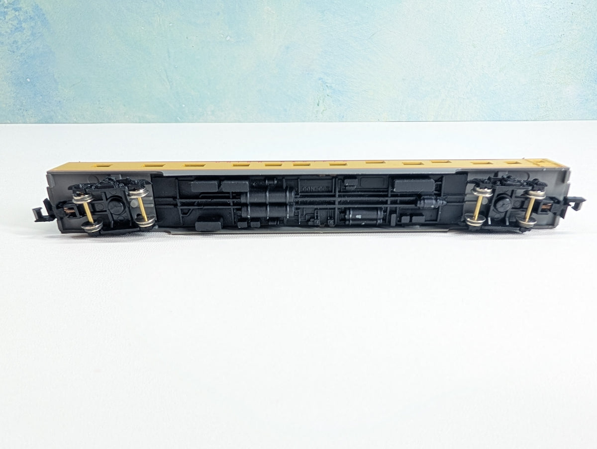 USED Con-Cor N Scale Smoothside Coach Passenger Car Union Pacific