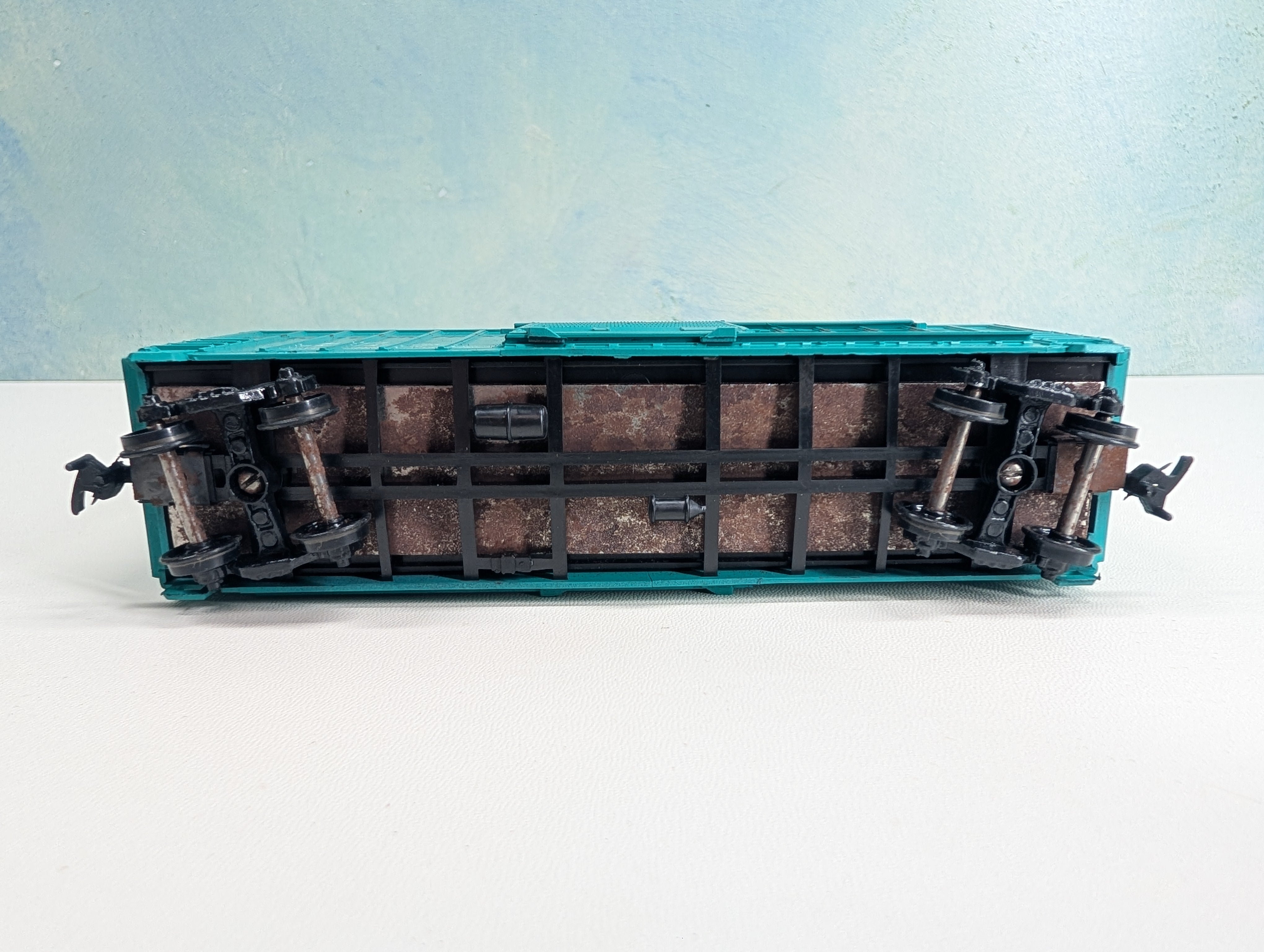 USED Athearn HO Scale 40' Hi-Cube Box Car Penn Central PC #272747
