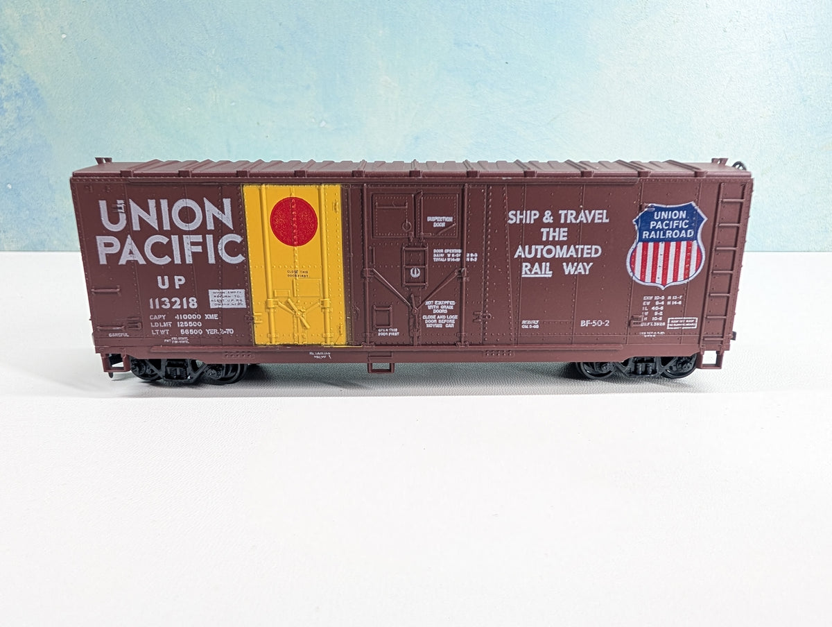 USED Athearn HO Scale 40' Grainloading Box Car Union Pacific UP #113218