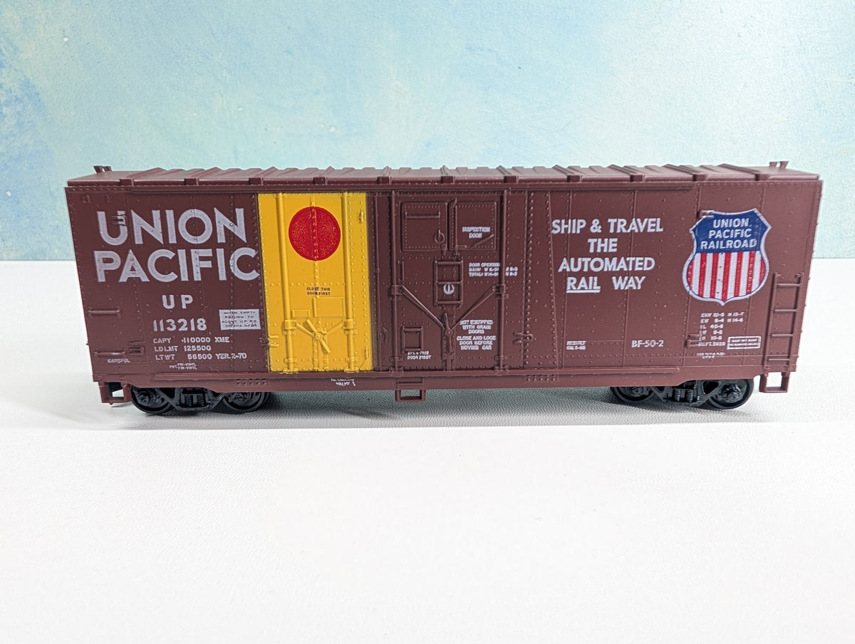 USED Athearn HO Scale 40' Grainloading Box Car Union Pacific UP #113218