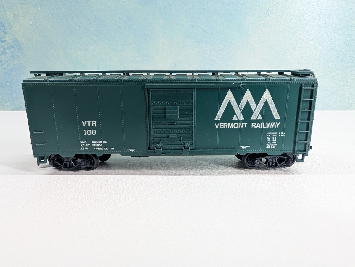 USED Athearn HO Scale 40' Box Car Vermont Railway VTR #169