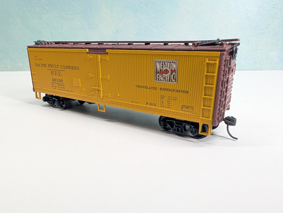 USED Athearn HO Scale 40' Wood Reefer Box Car Pacific Fruit Express PFE #36302 WP