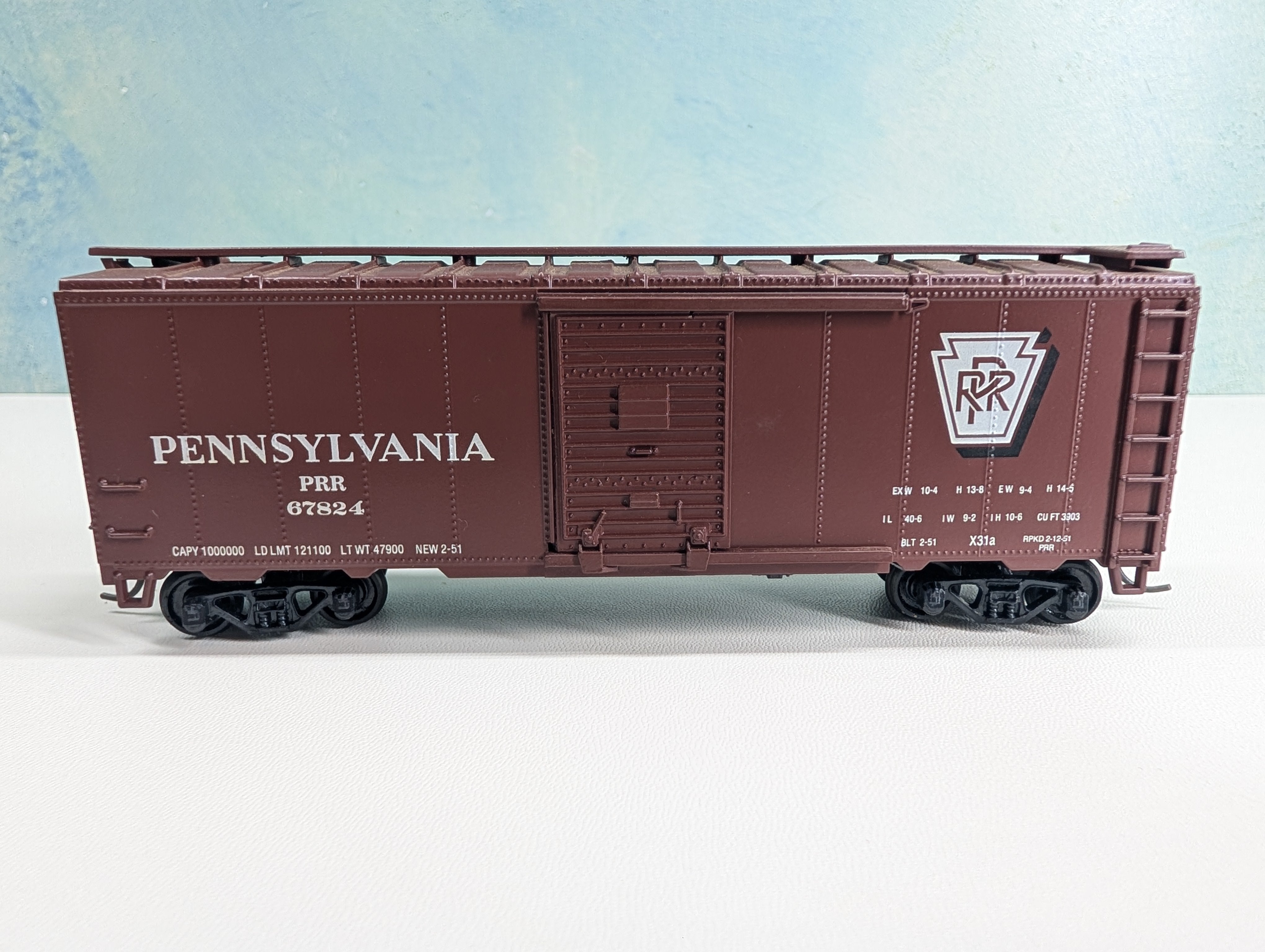 USED Athearn HO Scale 40' Box Car Pennsylvania PRR #67824 Bev-Bel