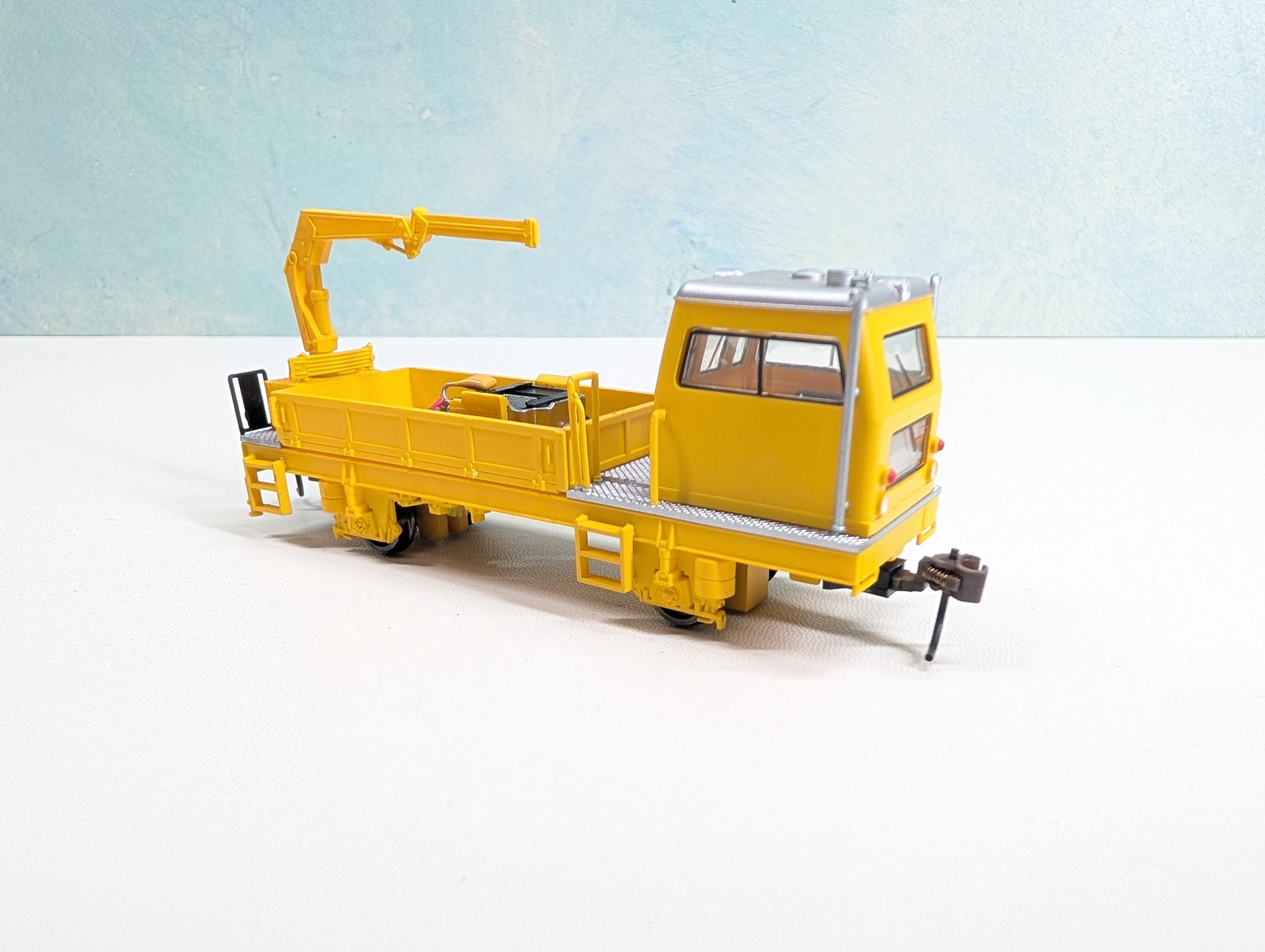 USED Bachmann 16948 HO Scale Self Propelled Ballast Vehicle w/ Crane Maintenance of Way Tested! DC