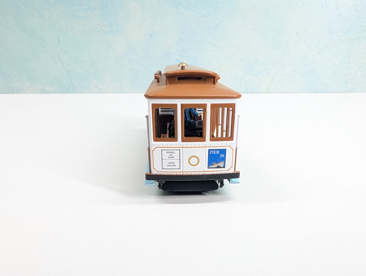 USED Bachmann HO Scale San Francisco Cable Car w/ Grip Man Powell & Hyde #2 Tested! DC