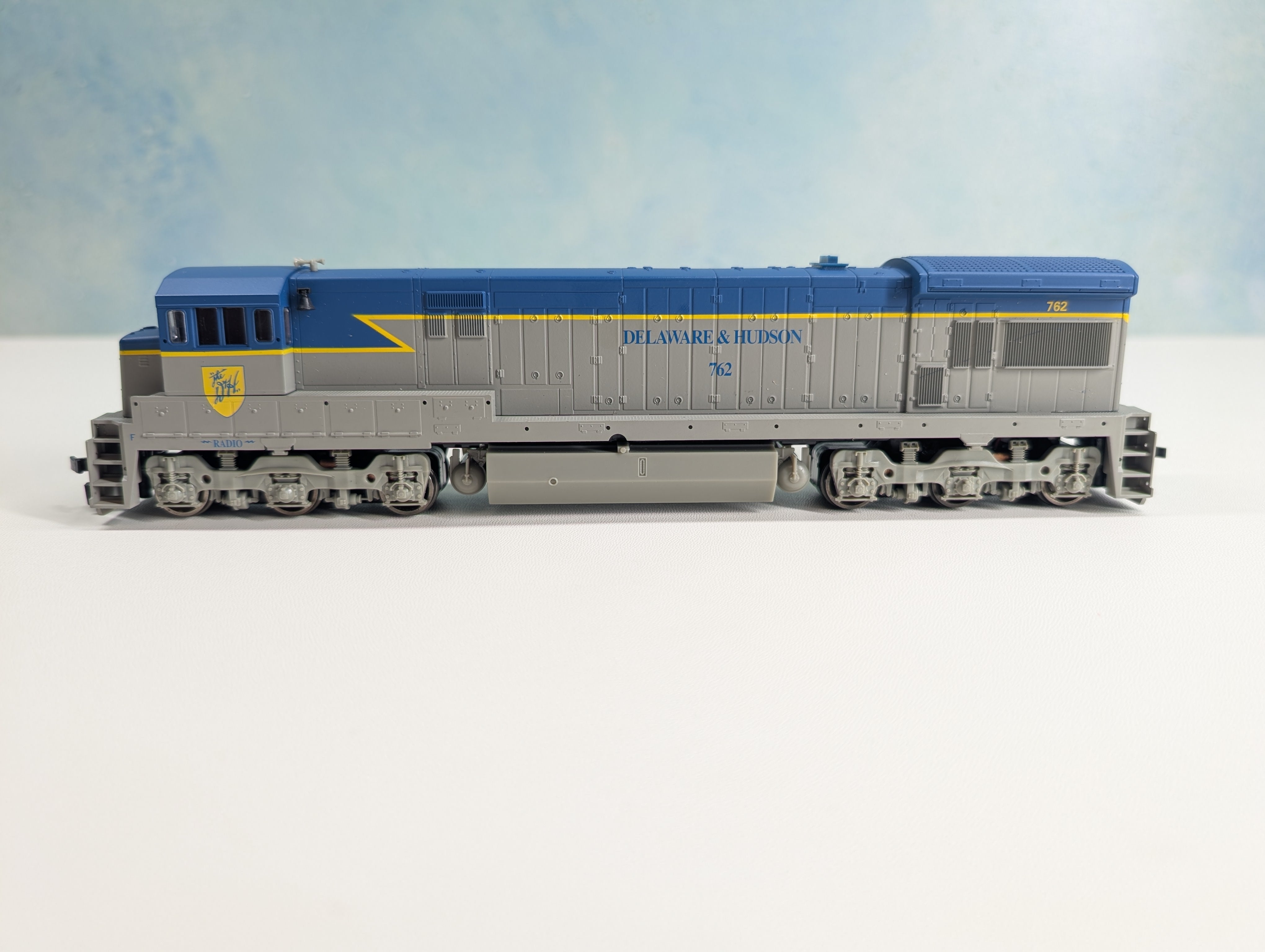 Atlas 8515 HO Scale U33C Diesel Locomotive Delaware and Hudson D&H #762 Runs Great! DC