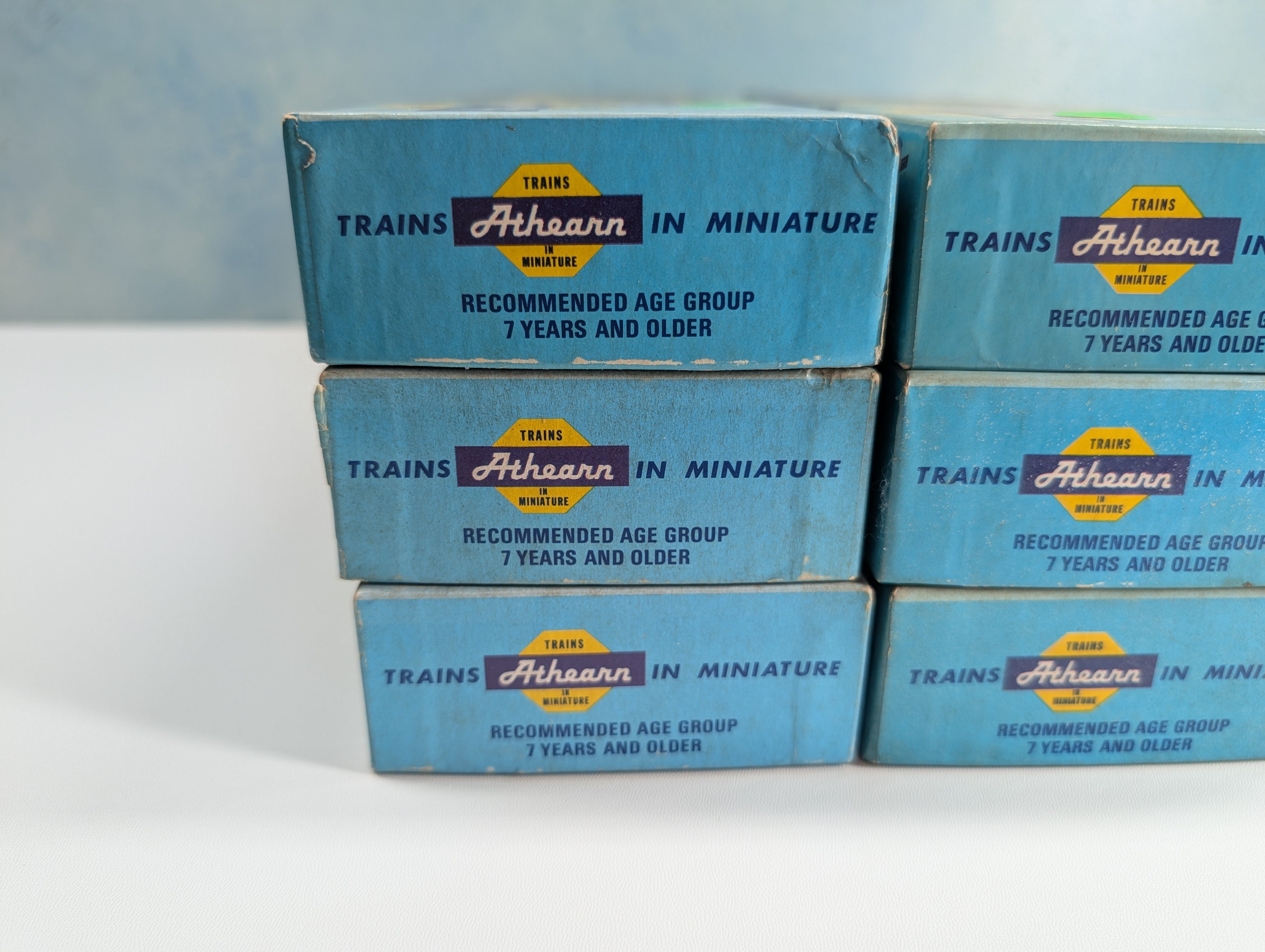 USED Athearn HO Scale Empty Long Train Boxes for Storage (6 pcs)