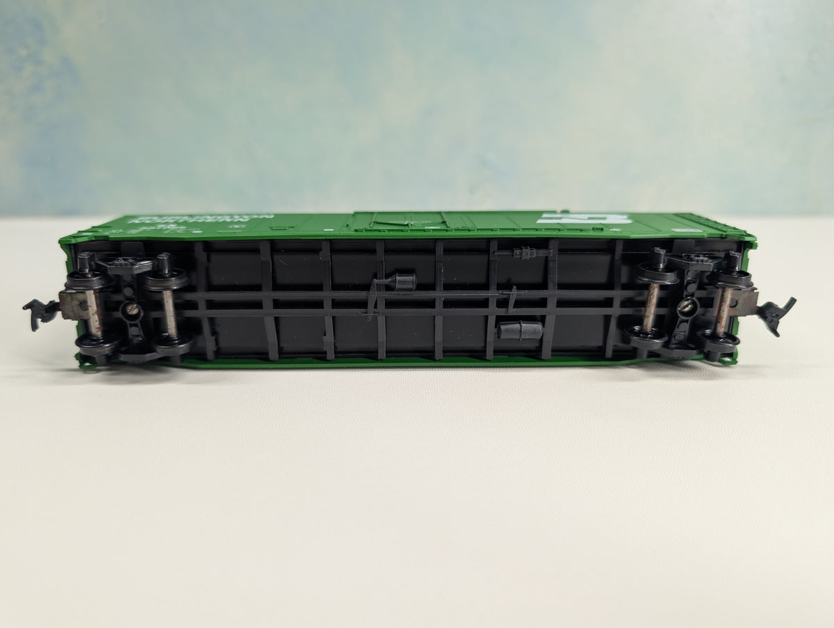 USED Athearn HO Scale 50' PD Box Car Burlington Northern BN #331985