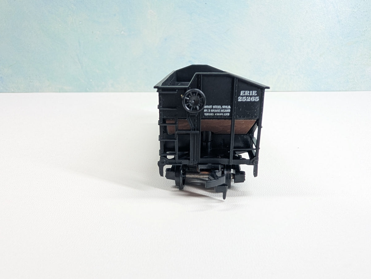 USED Athearn HO Scale 34' Offset-Side Hopper Erie #25265