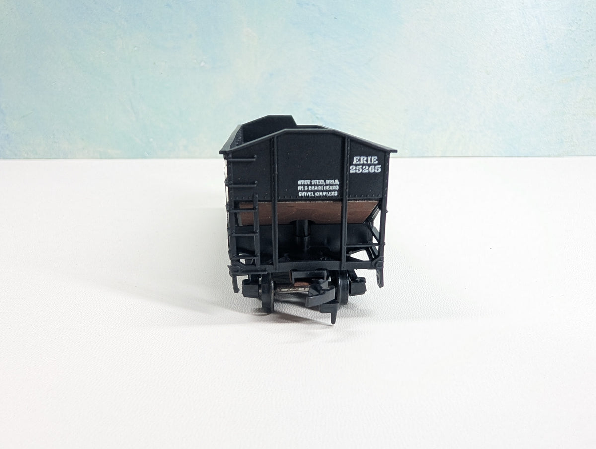 USED Athearn HO Scale 34' Offset-Side Hopper Erie #25265
