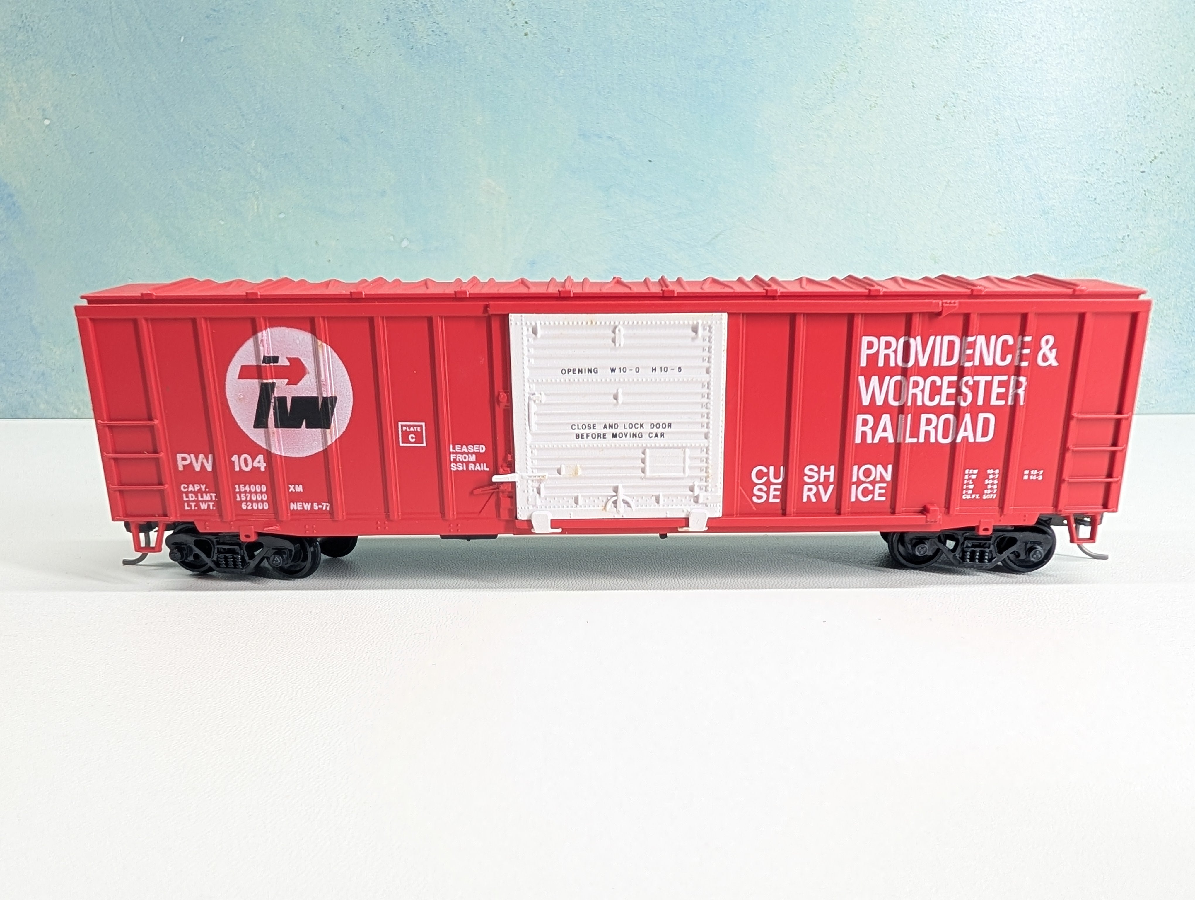 USED Athearn HO Scale 50' ACF Box Car Providence and Worcester Railroad PW #104 Bev-Bel