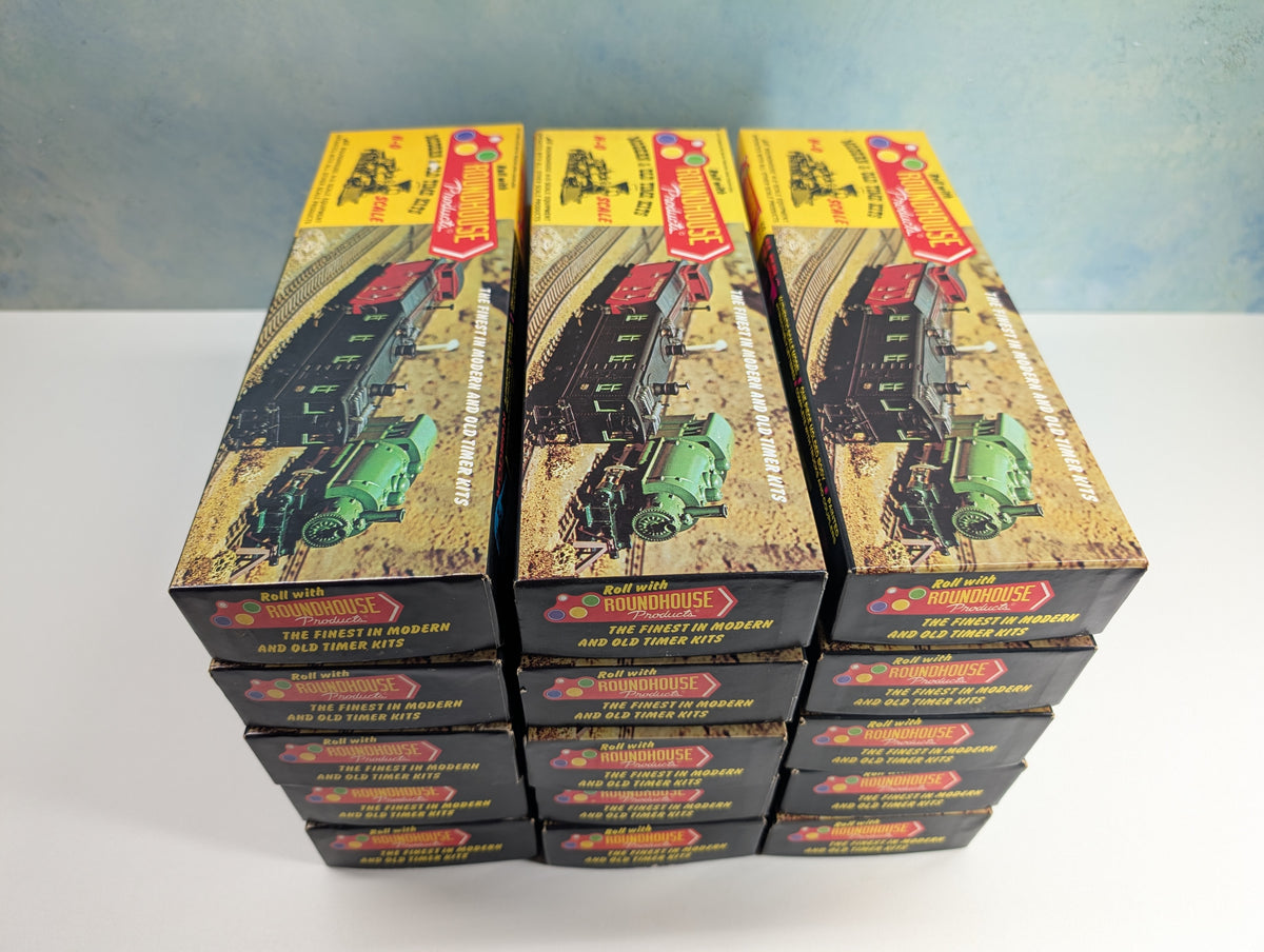 USED Roundhouse HO Scale Lot of Long Empty Train Boxes for Storage (15 pcs)