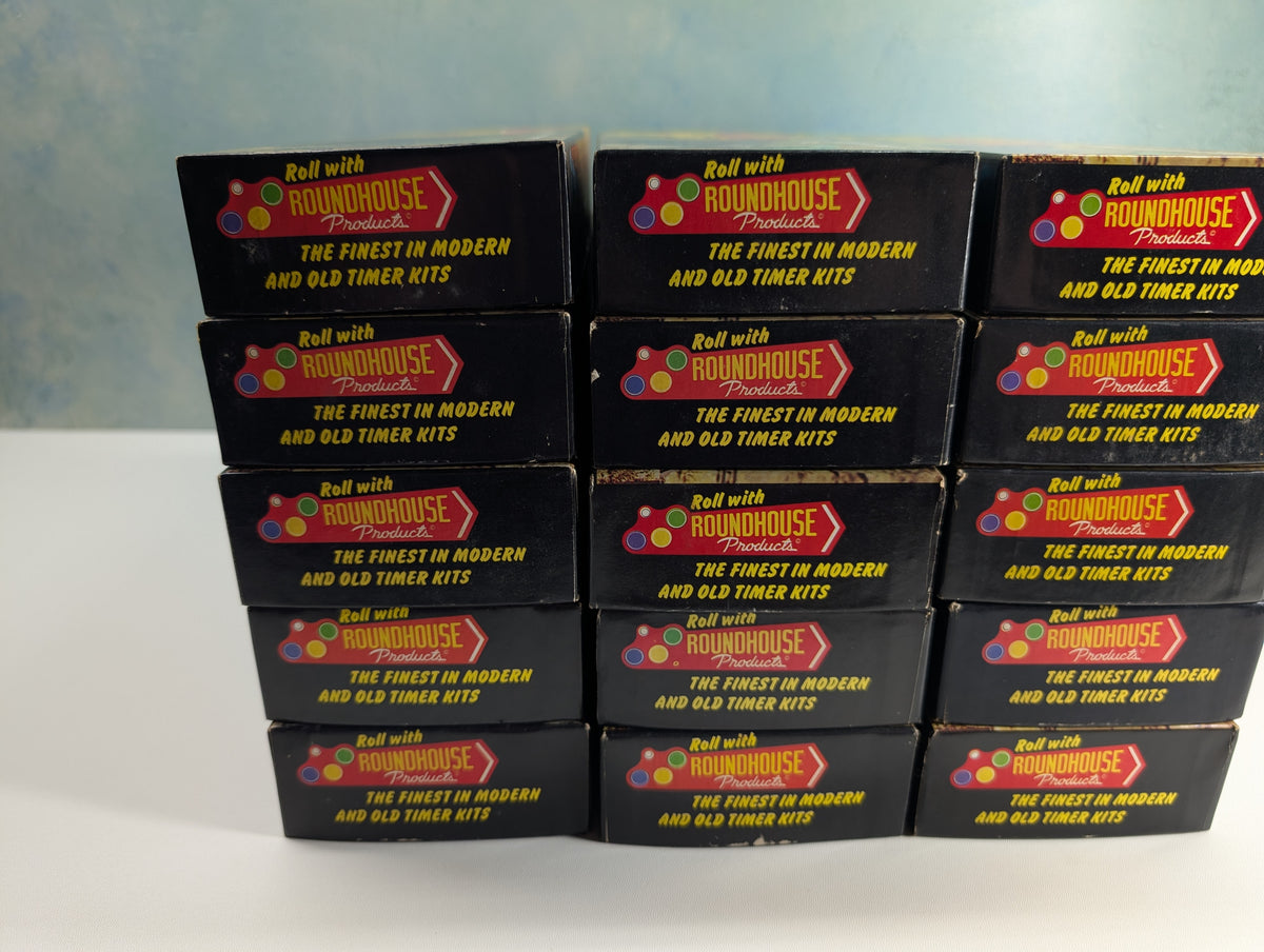 USED Roundhouse HO Scale Lot of Long Empty Train Boxes for Storage (15 pcs)