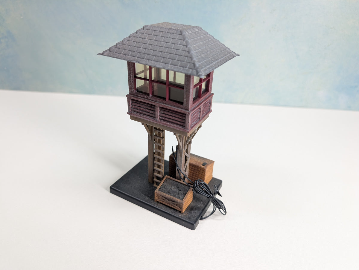 USED MTH O Elevated Gate Tower (Weathered)