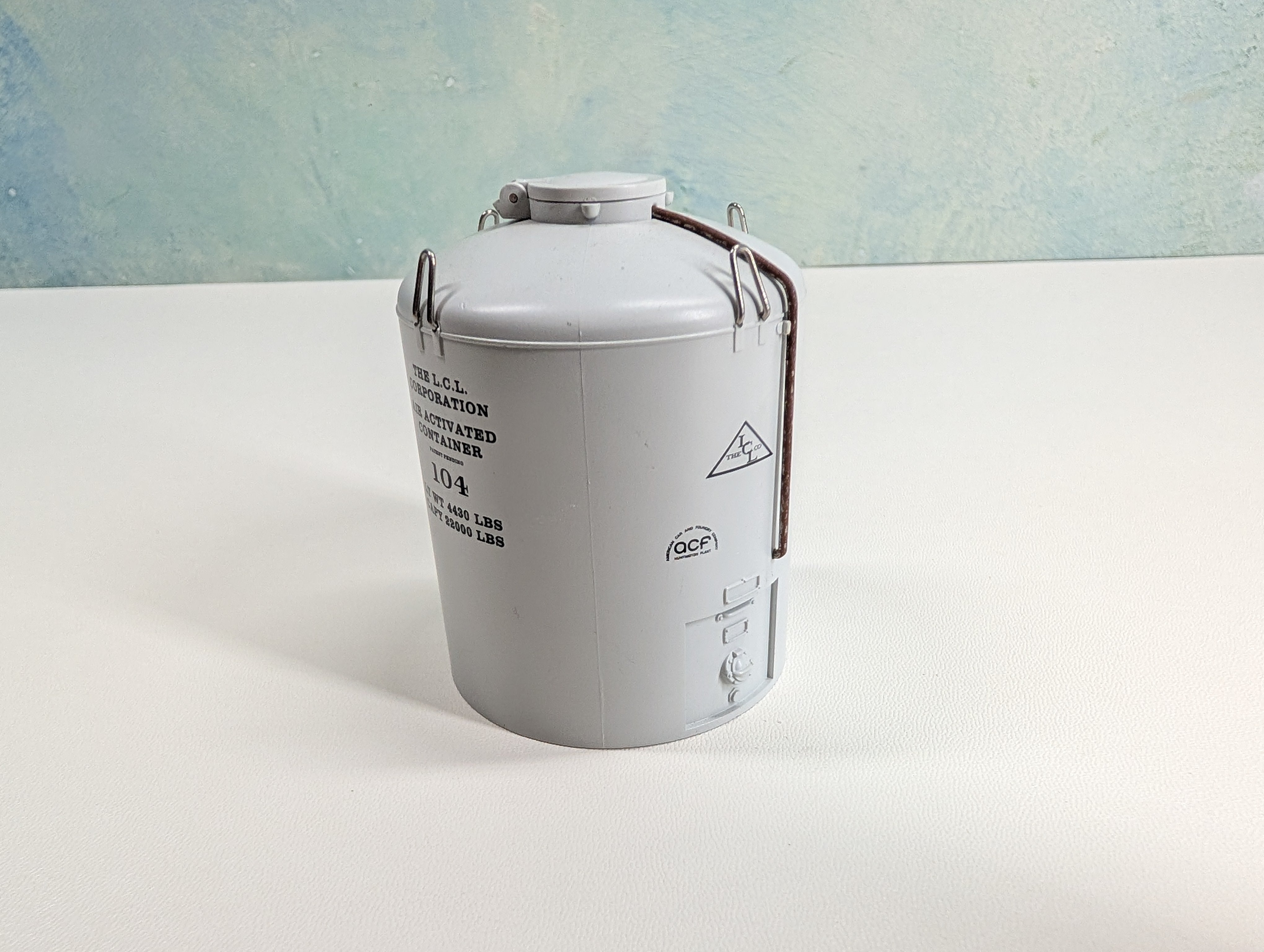 USED MTH O LCL Corp. Air Activated Container for Gondola