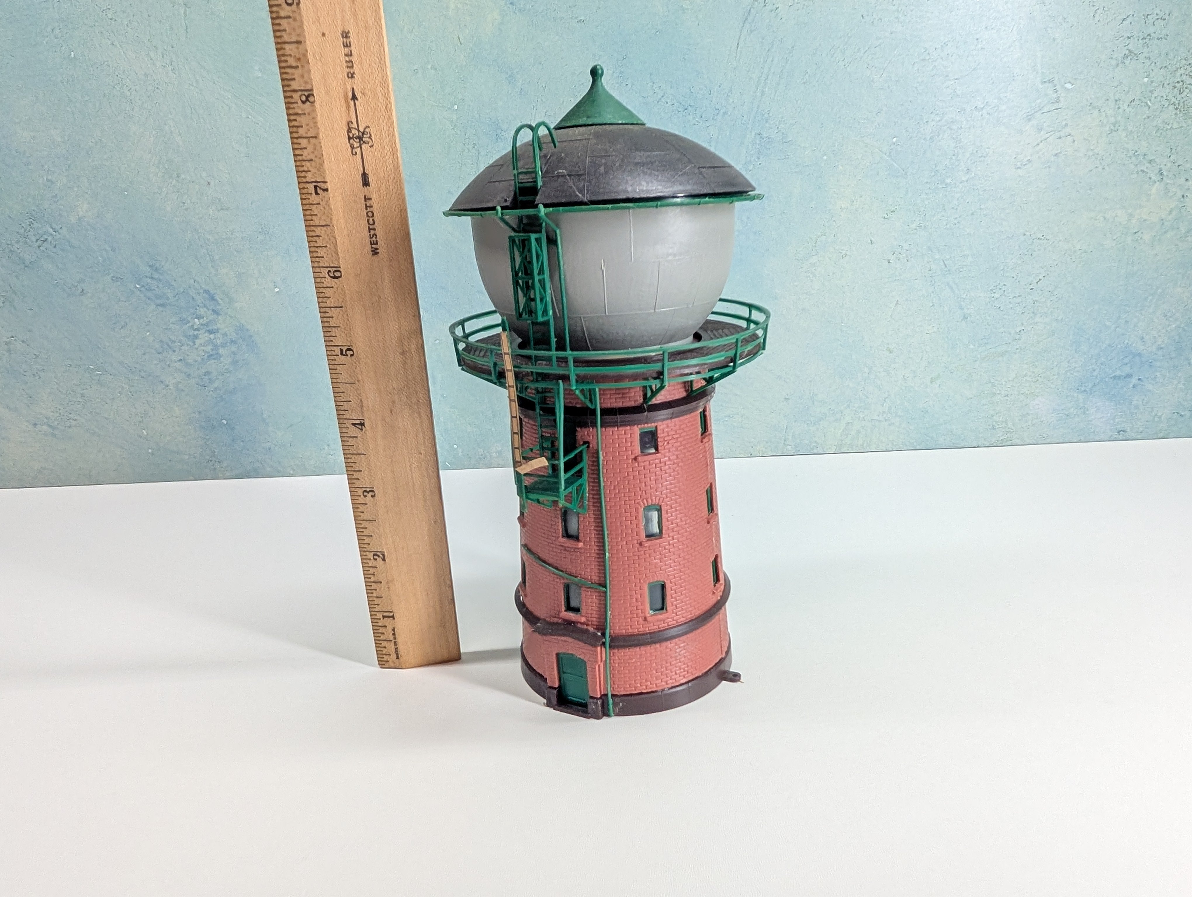 USED Kibri #B-9432 HO Scale Water Tower