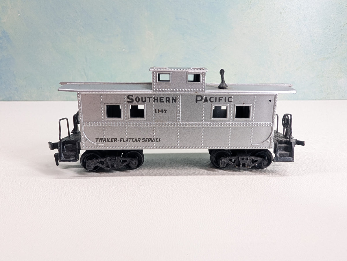USED Varney HO Scale Caboose Southern Pacific #1147