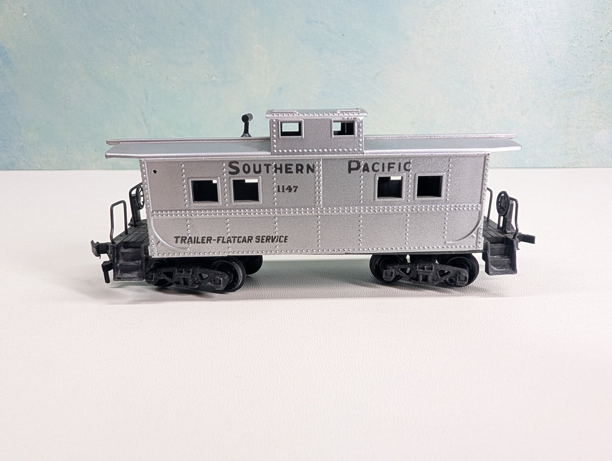 USED Varney HO Scale Caboose Southern Pacific #1147