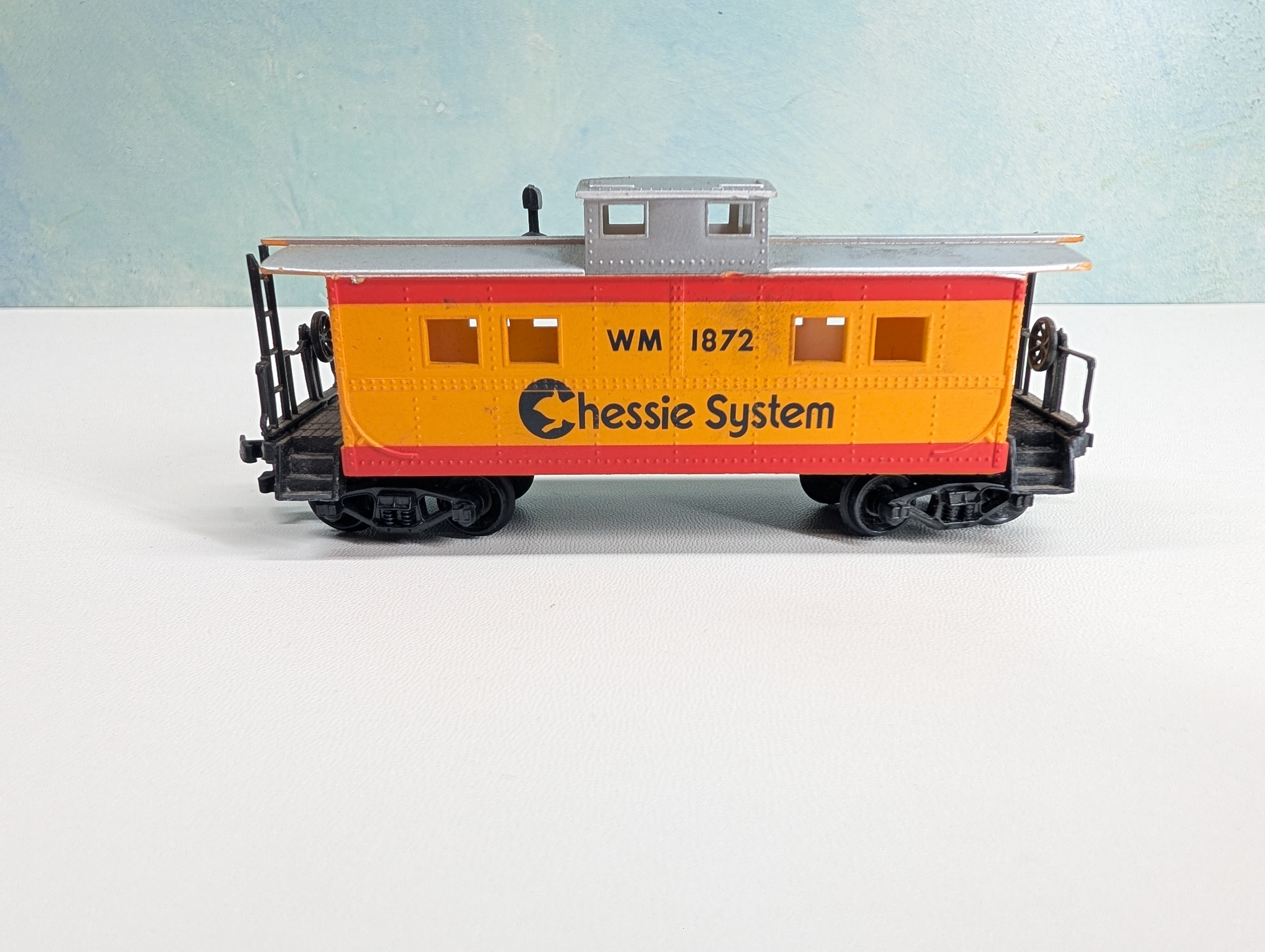 USED Life-Like HO Scale Caboose Chessie System WM #1872