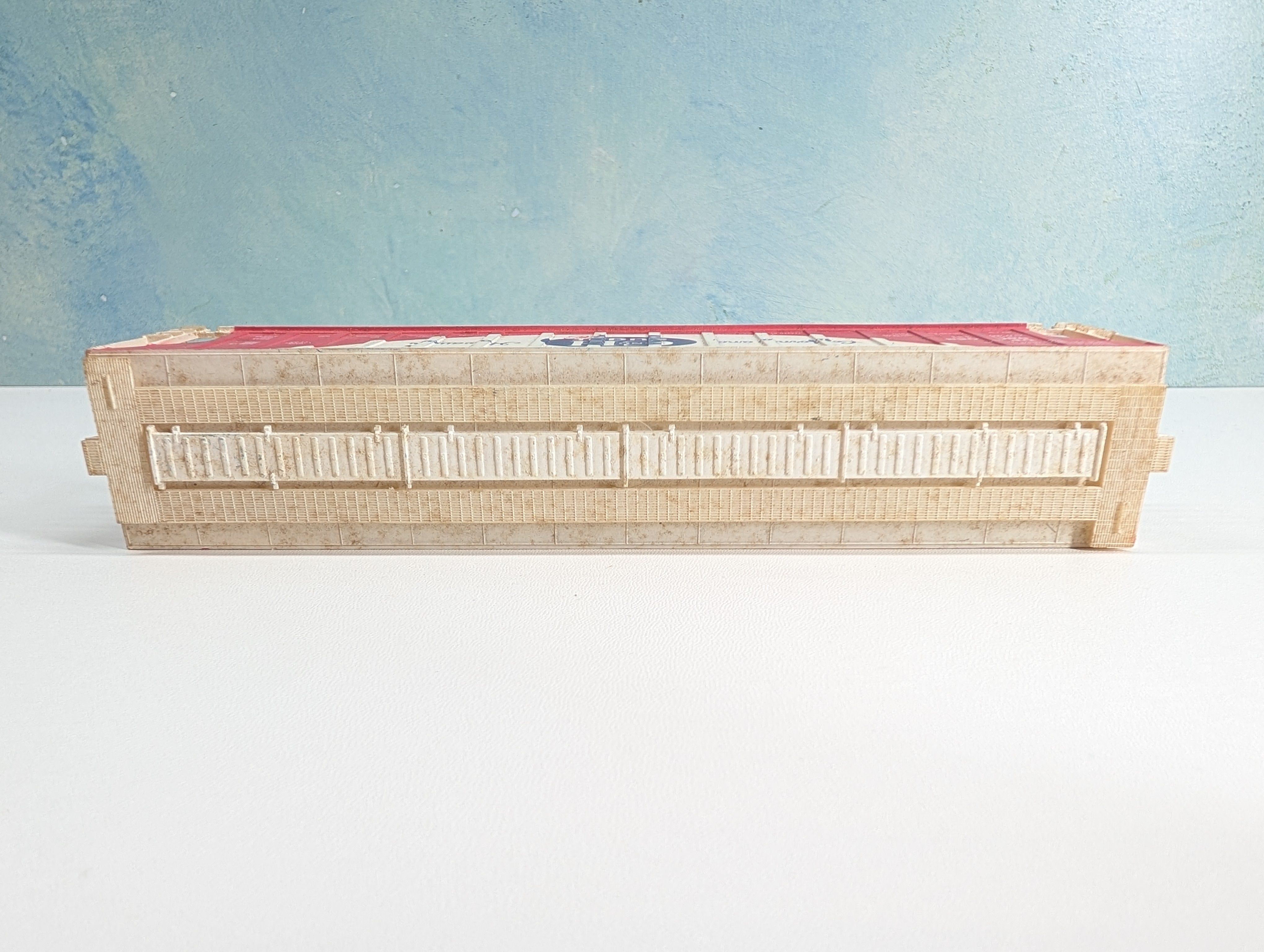 USED Tyco HO Scale Covered Hopper California & Hawaiian Sugar UP #960082
