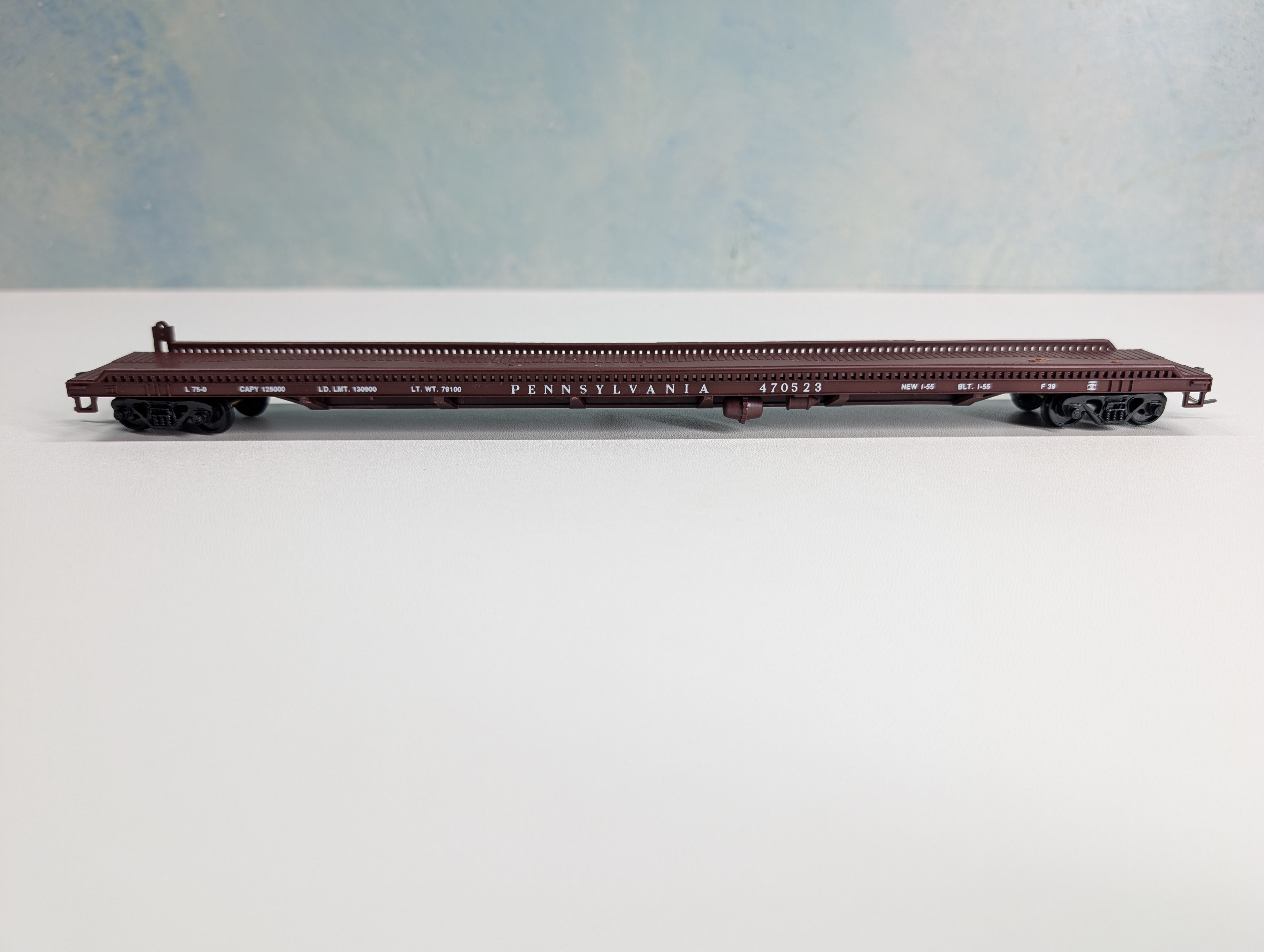 USED Walthers 932-3953 HO Scale 75' TOFC Flat Car Pennsylvania PRR #470523