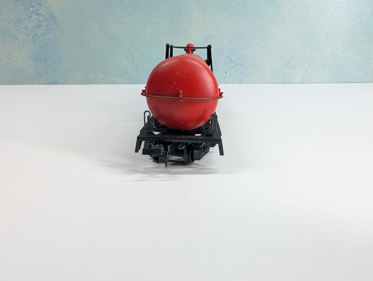 USED PMI 7011 HO Scale 62' Tank Car Chicago Great Western CGW #273
