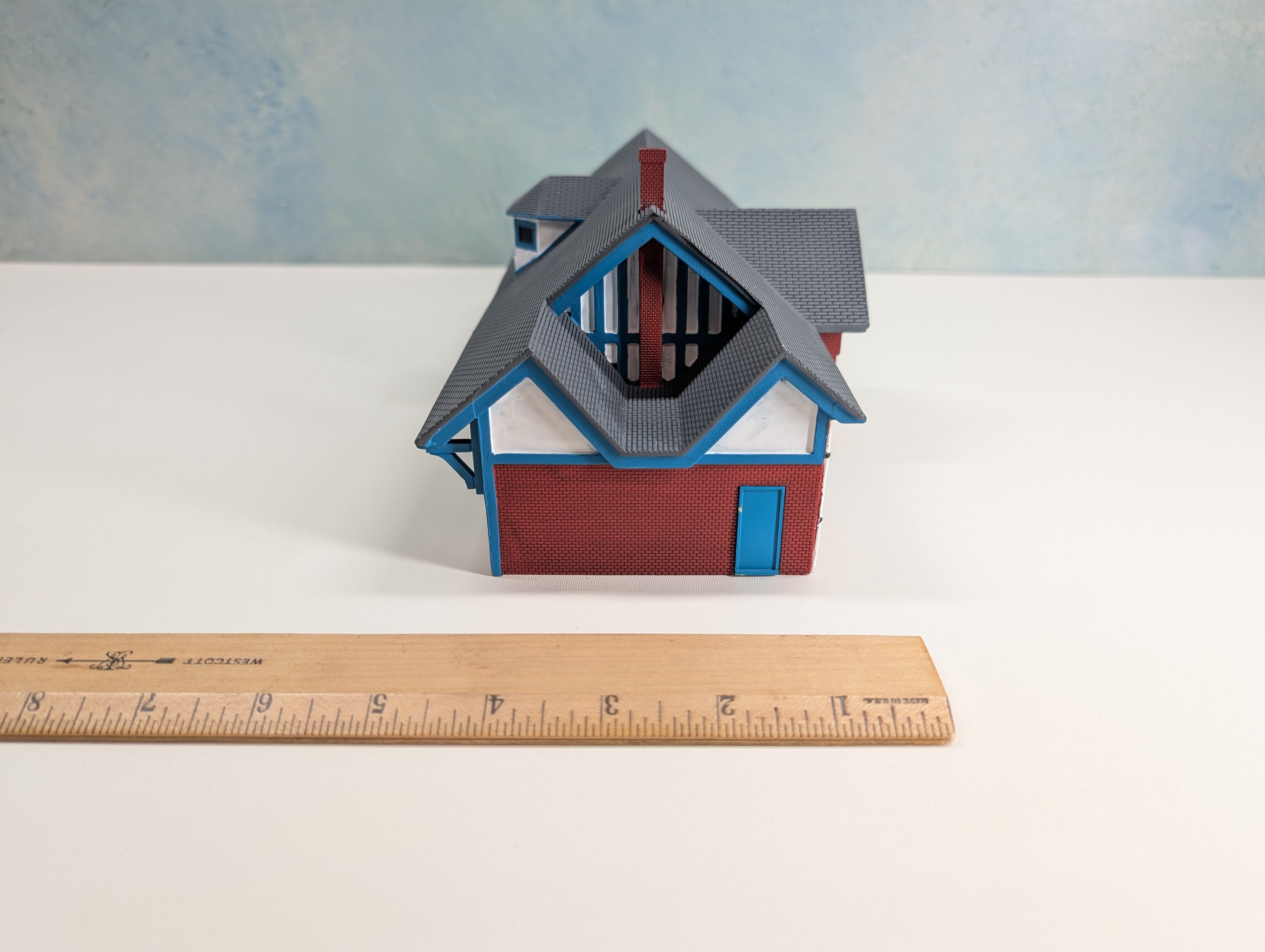USED IMEX 6130 HO Scale Train Station Resin