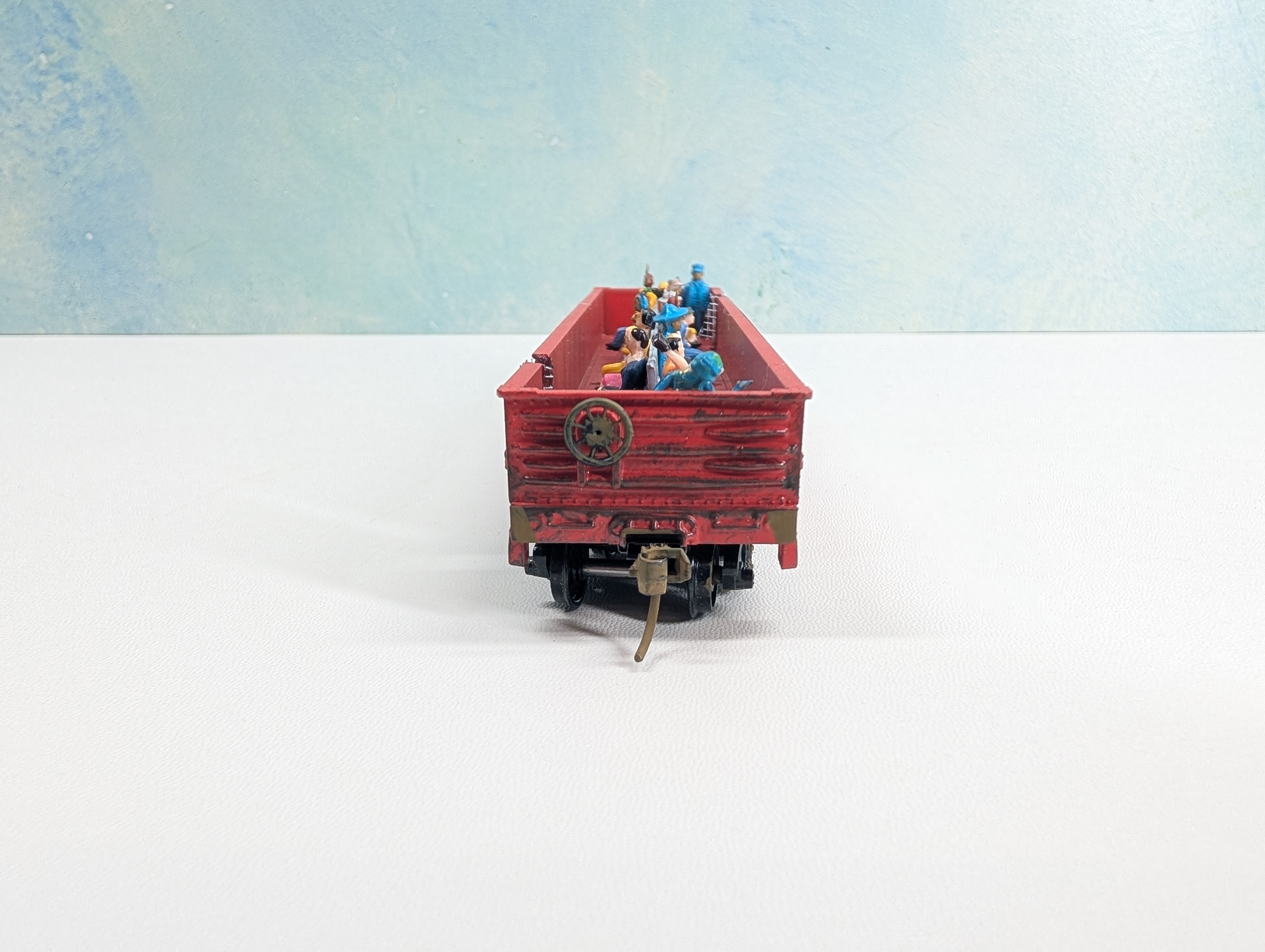 USED Athearn HO Scale Custom 50' Excursion Gondola w/ Passengers Burlington CB&Q #83124