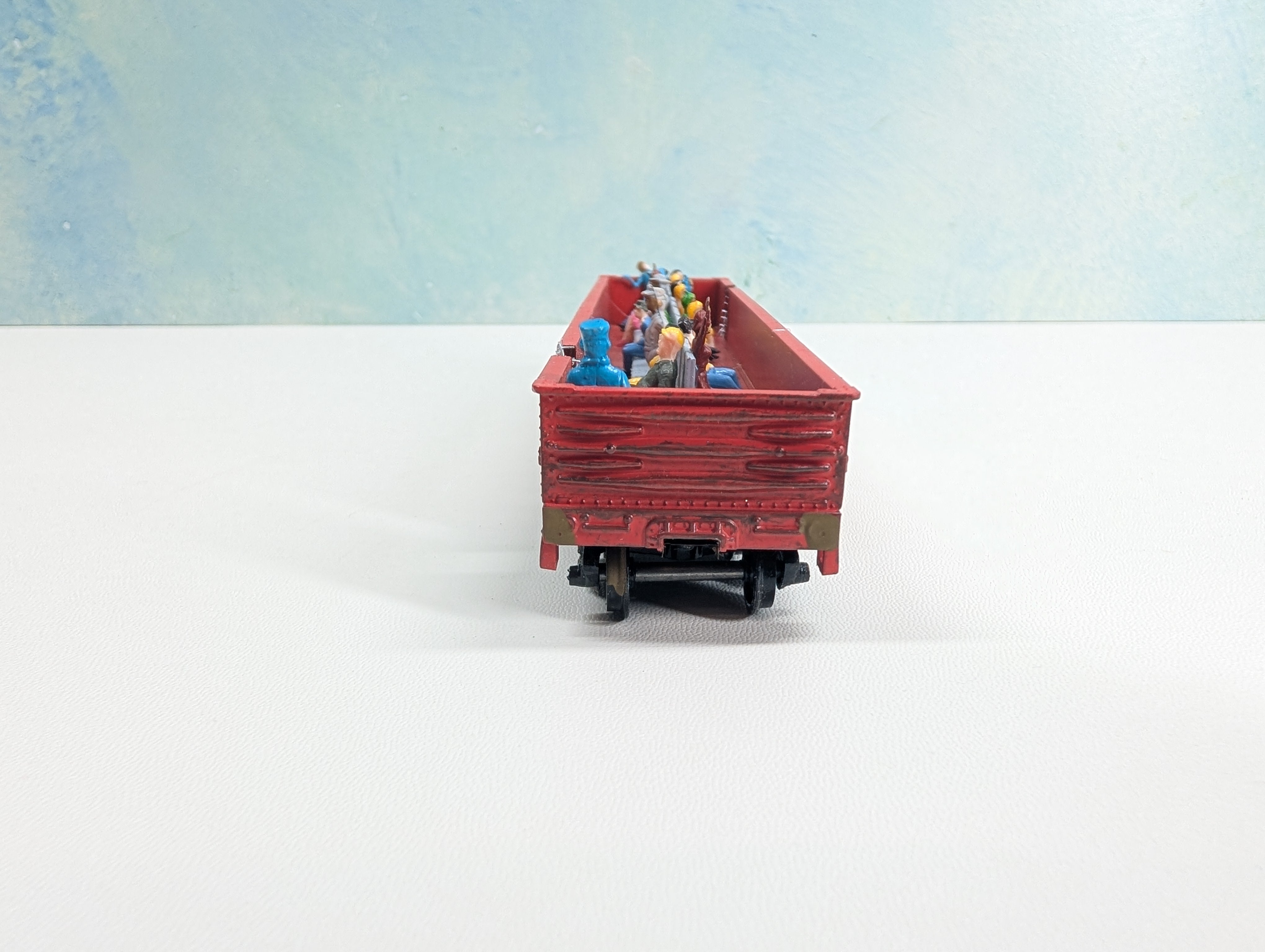 USED Athearn HO Scale Custom 50' Excursion Gondola w/ Passengers Burlington CB&Q #83124